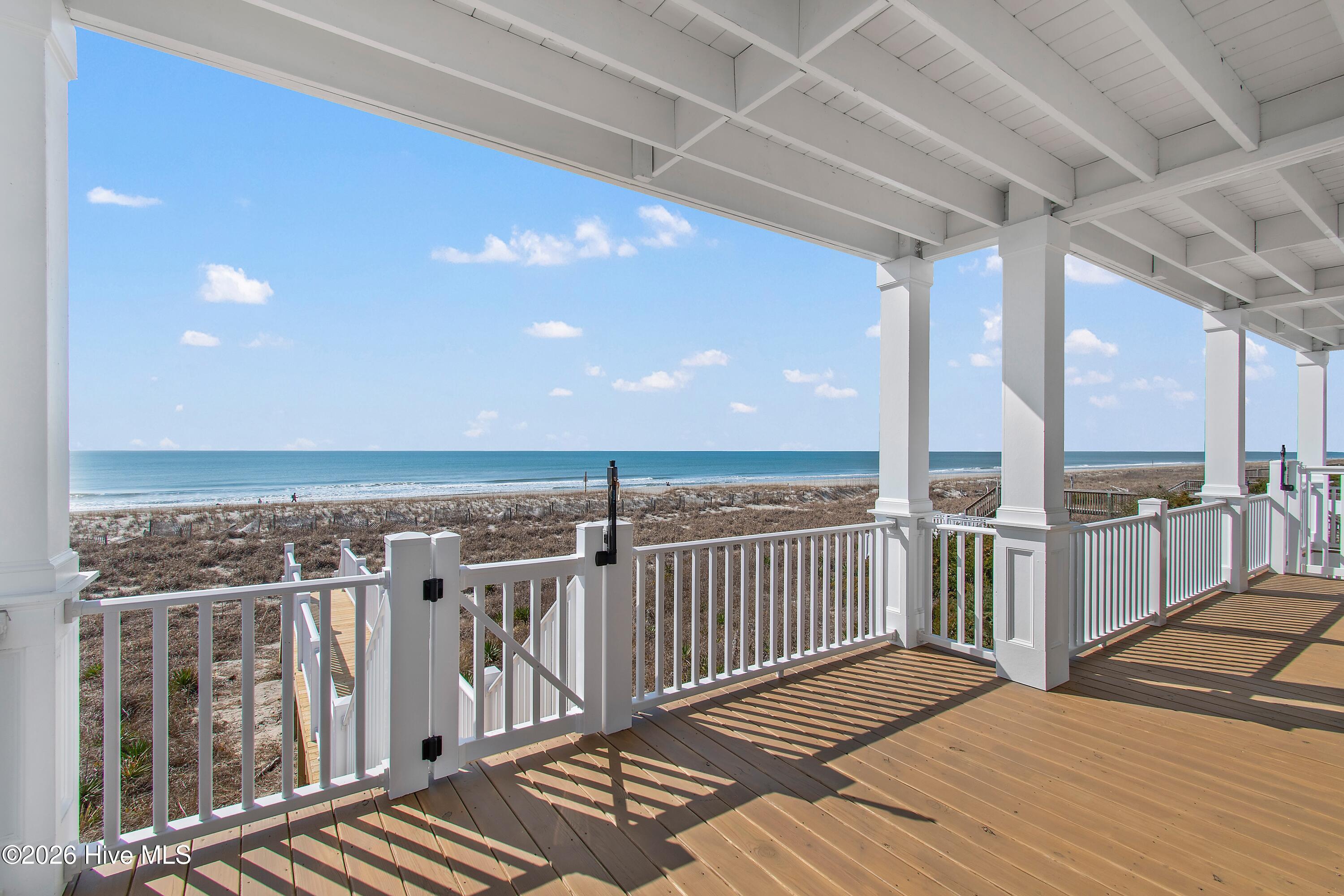 105 Ocean Boulevard W Property Photo 38