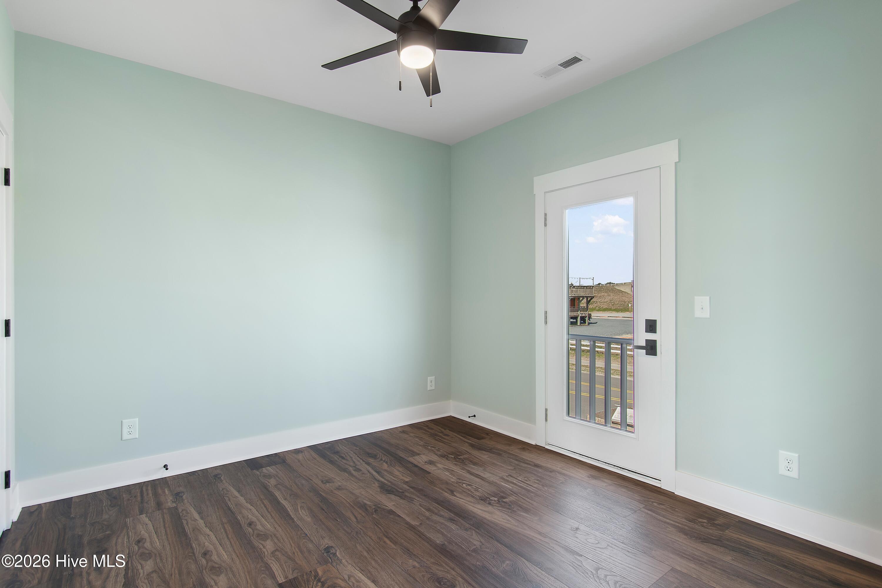 105 Ocean Boulevard W Property Photo 44