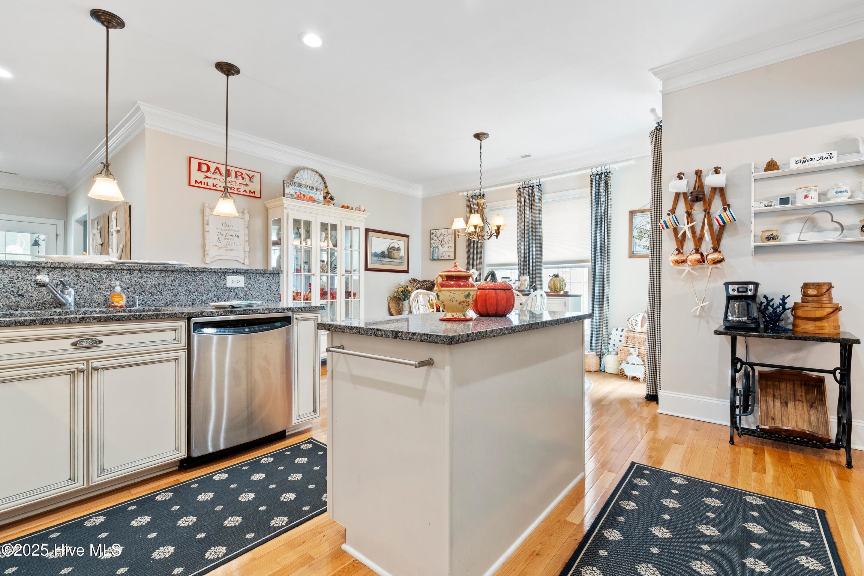 3905 Meeting Place Lane Property Photo 21