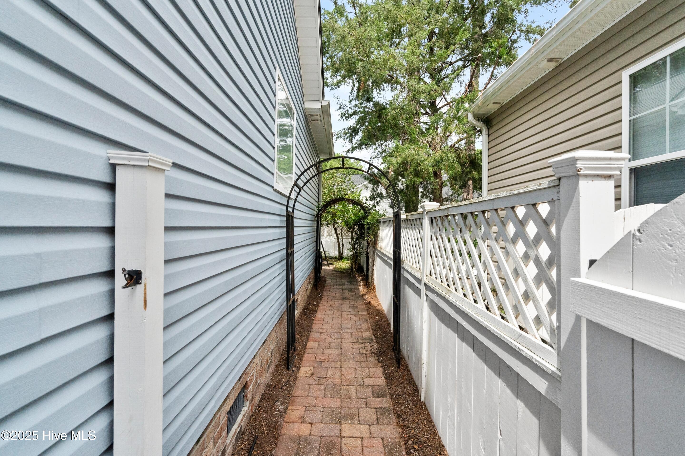3905 Meeting Place Lane Property Photo 58