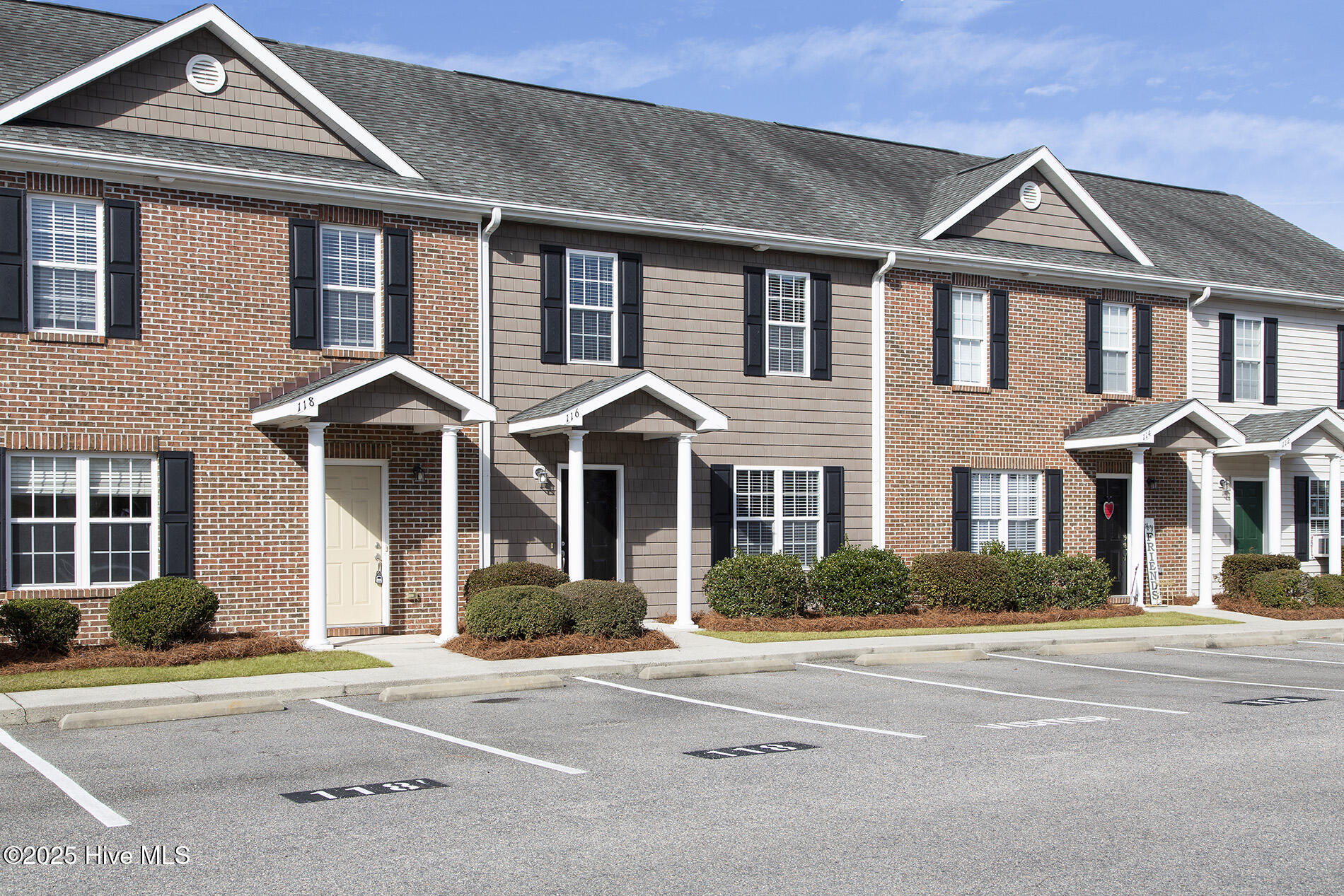 116 Lincoln Place Circle Property Photo 1