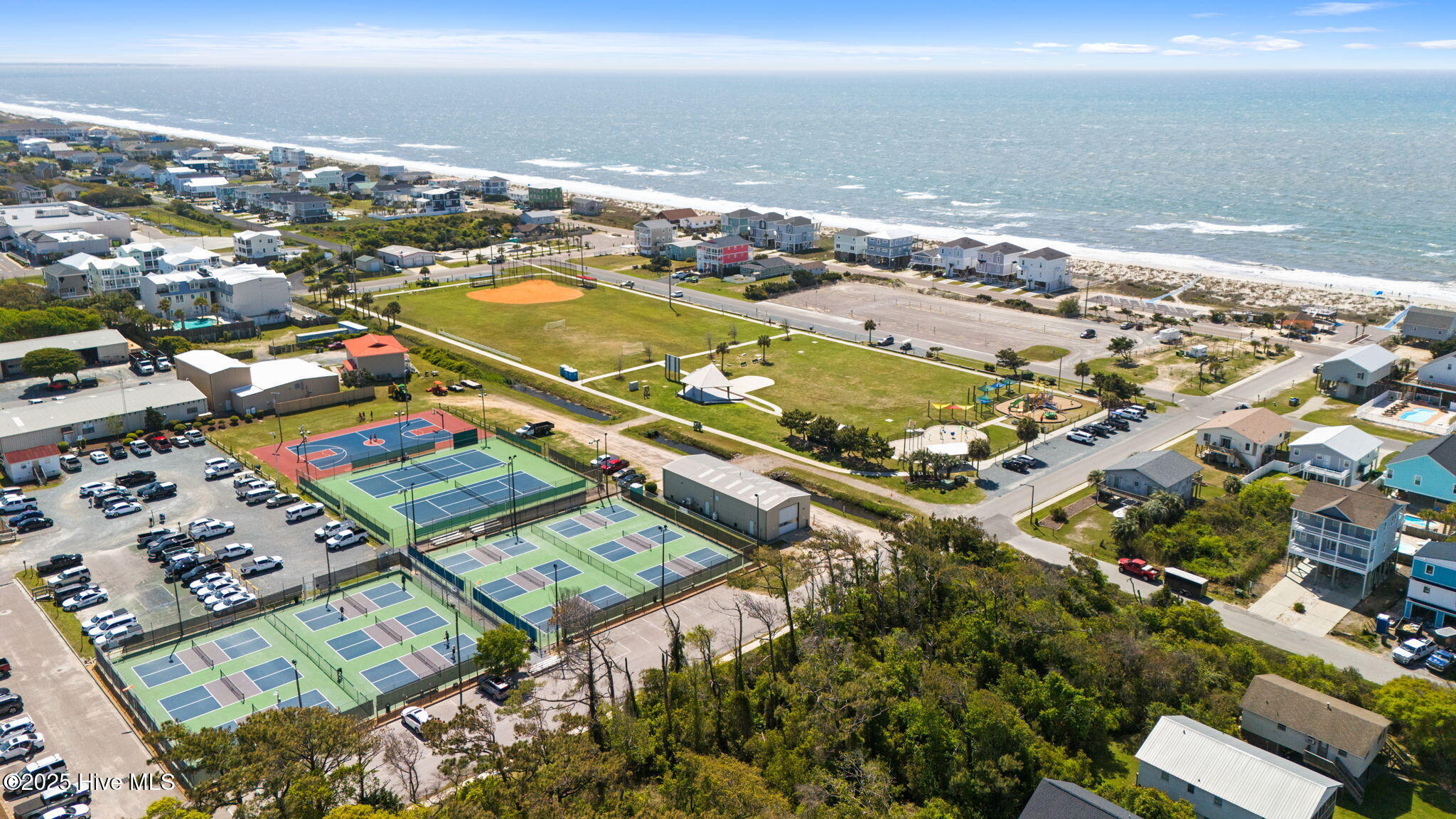 4401 E Oak Island Drive Property Photo 14