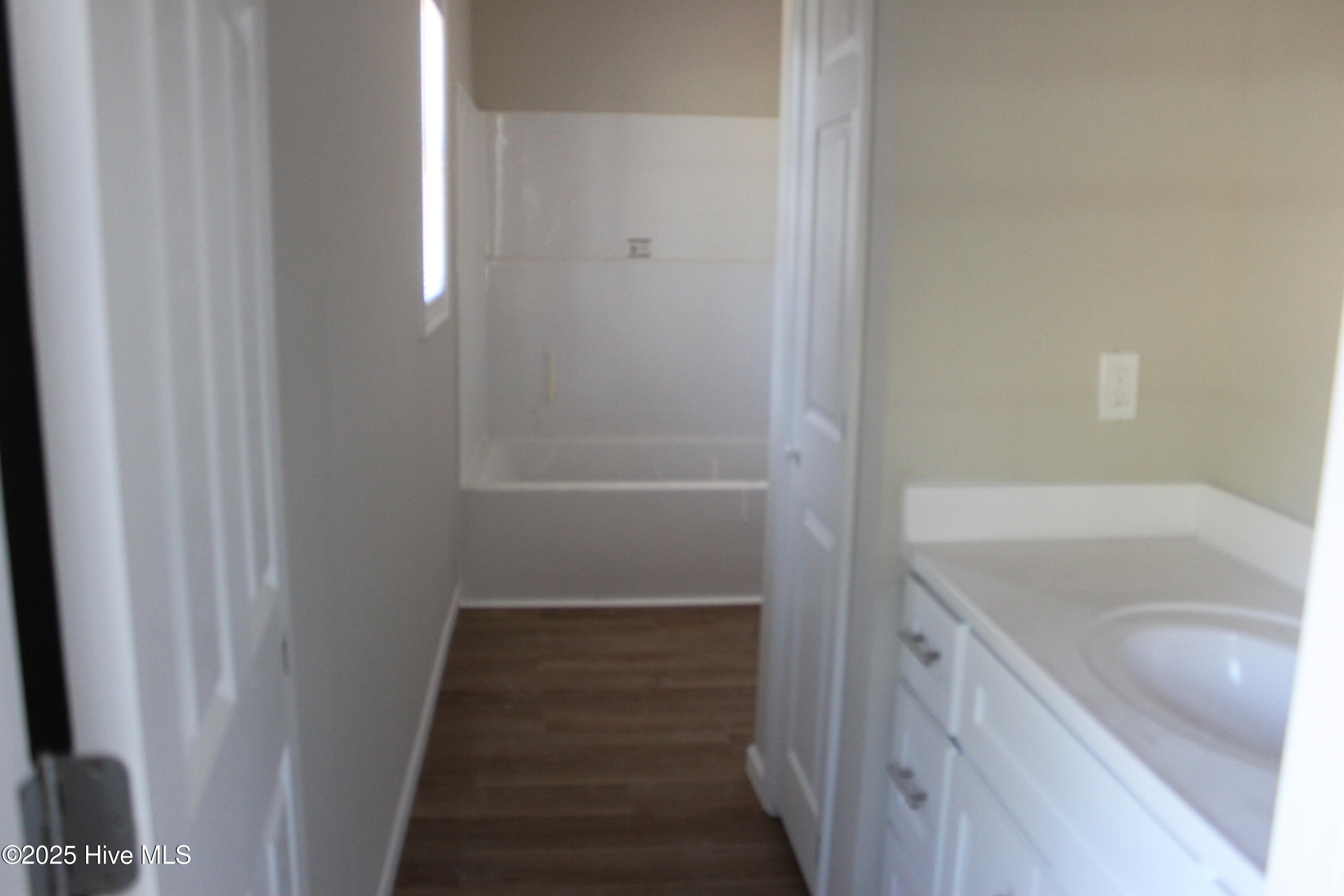 216 W Charity Road Property Photo 5