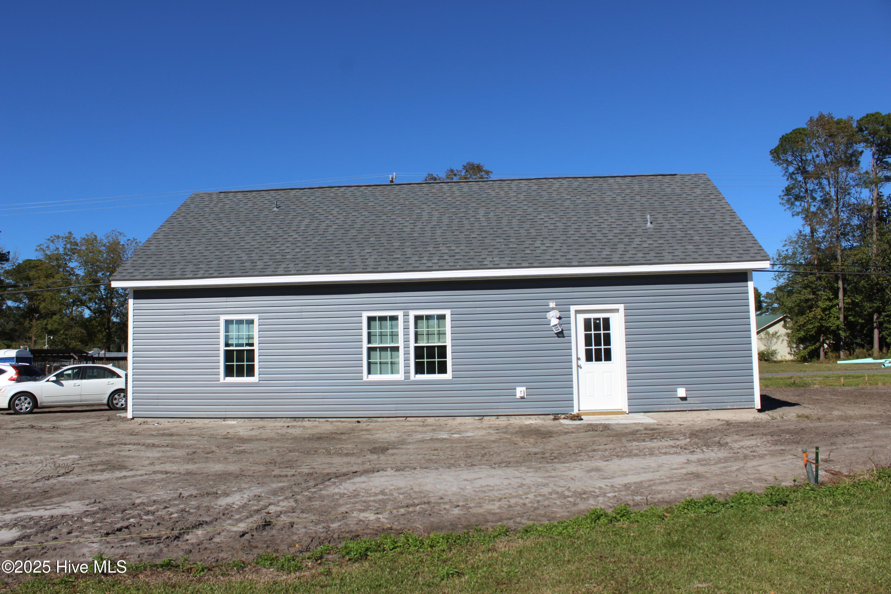 216 W Charity Road Property Photo 6