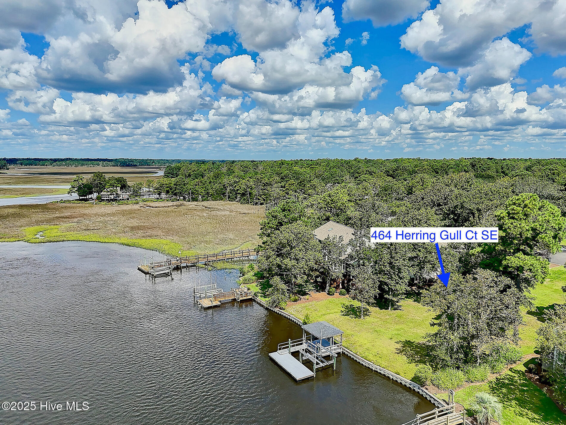464 Herring Gull Court Property Photo 11