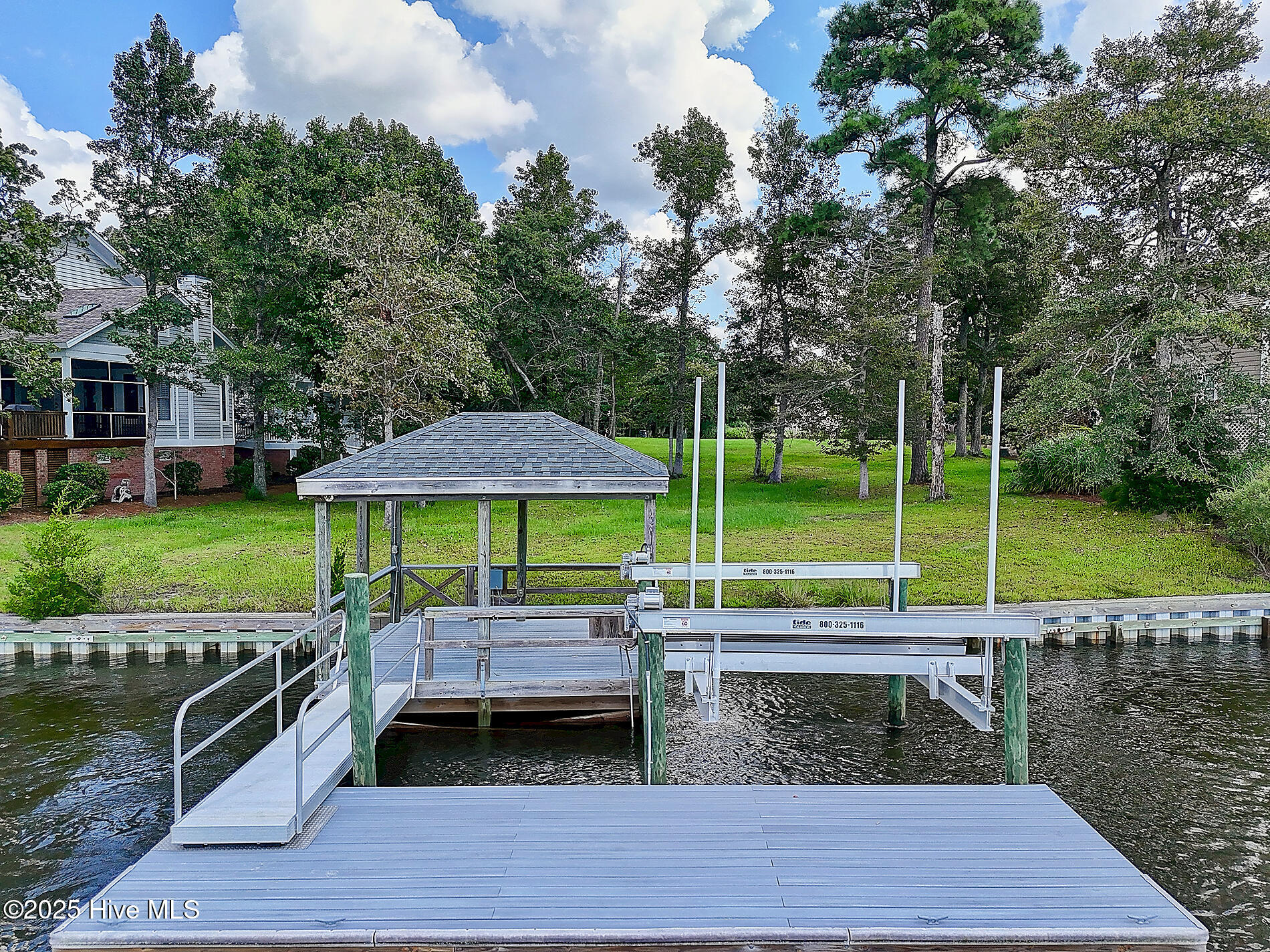 464 Herring Gull Court Property Photo 15