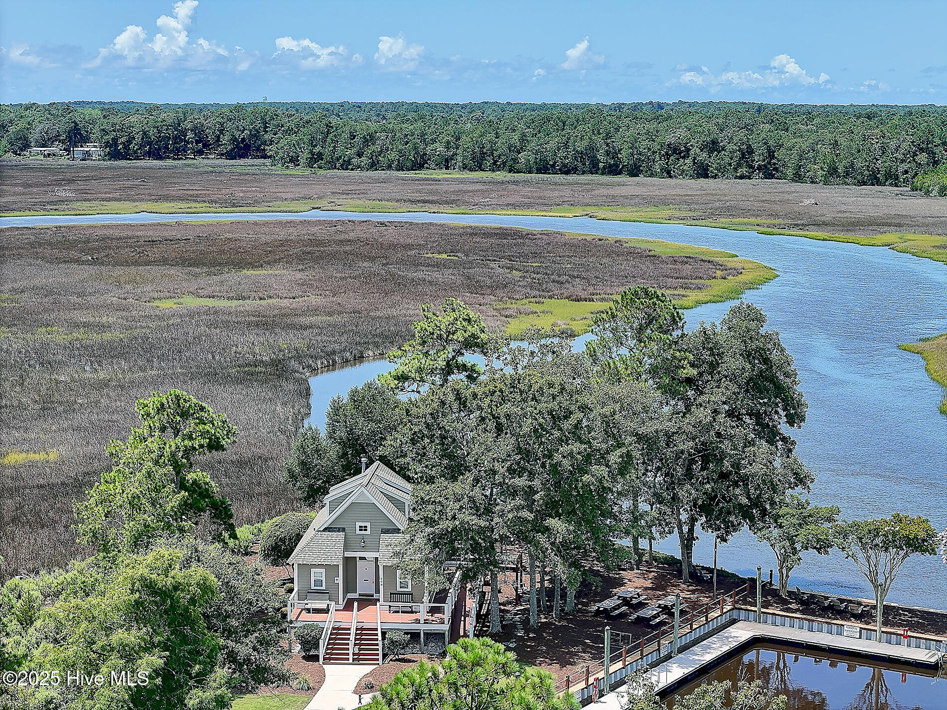 464 Herring Gull Court Property Photo 28