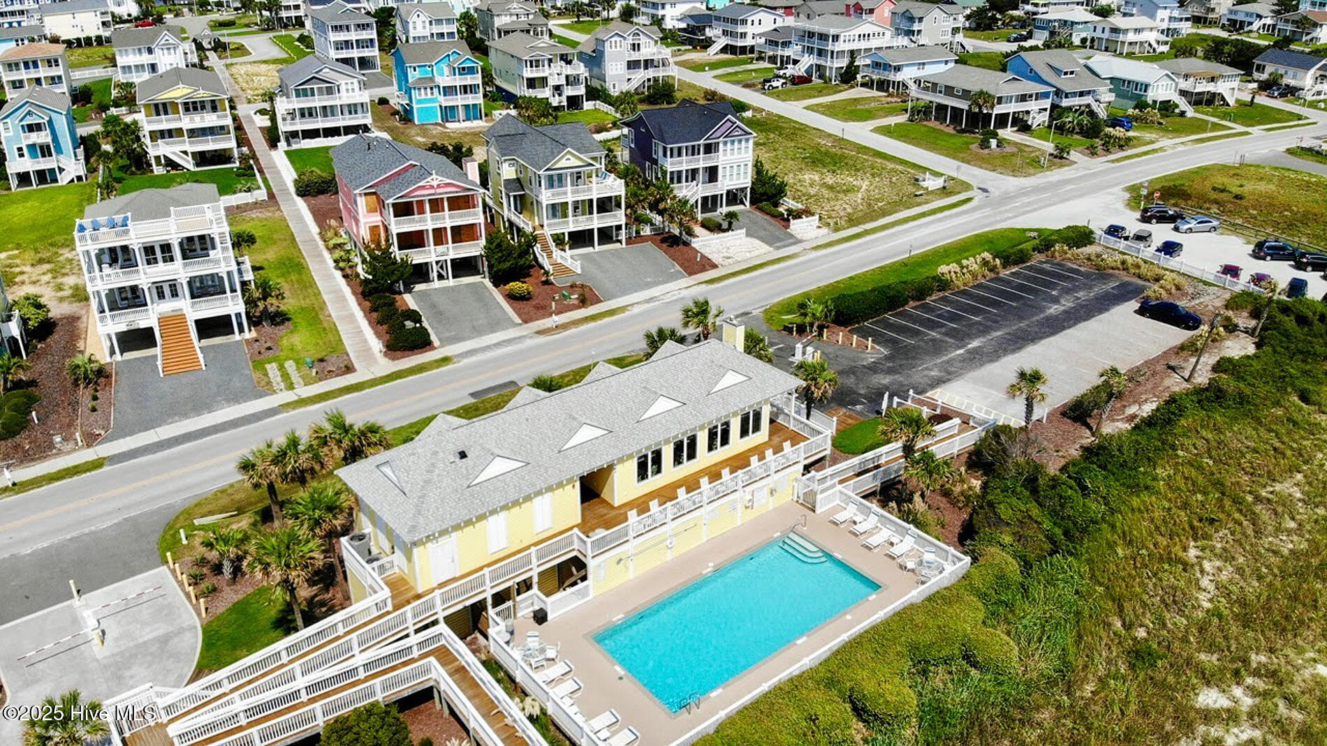 464 Herring Gull Court Property Photo 32