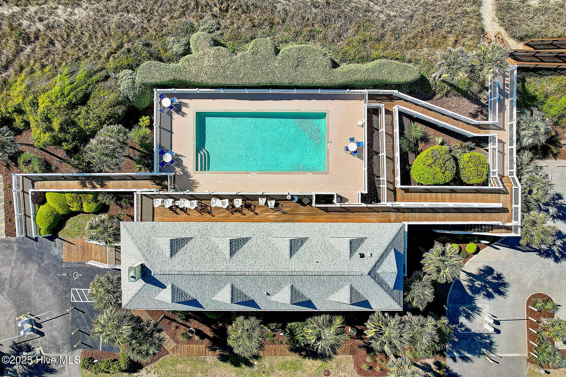 464 Herring Gull Court Property Photo 33