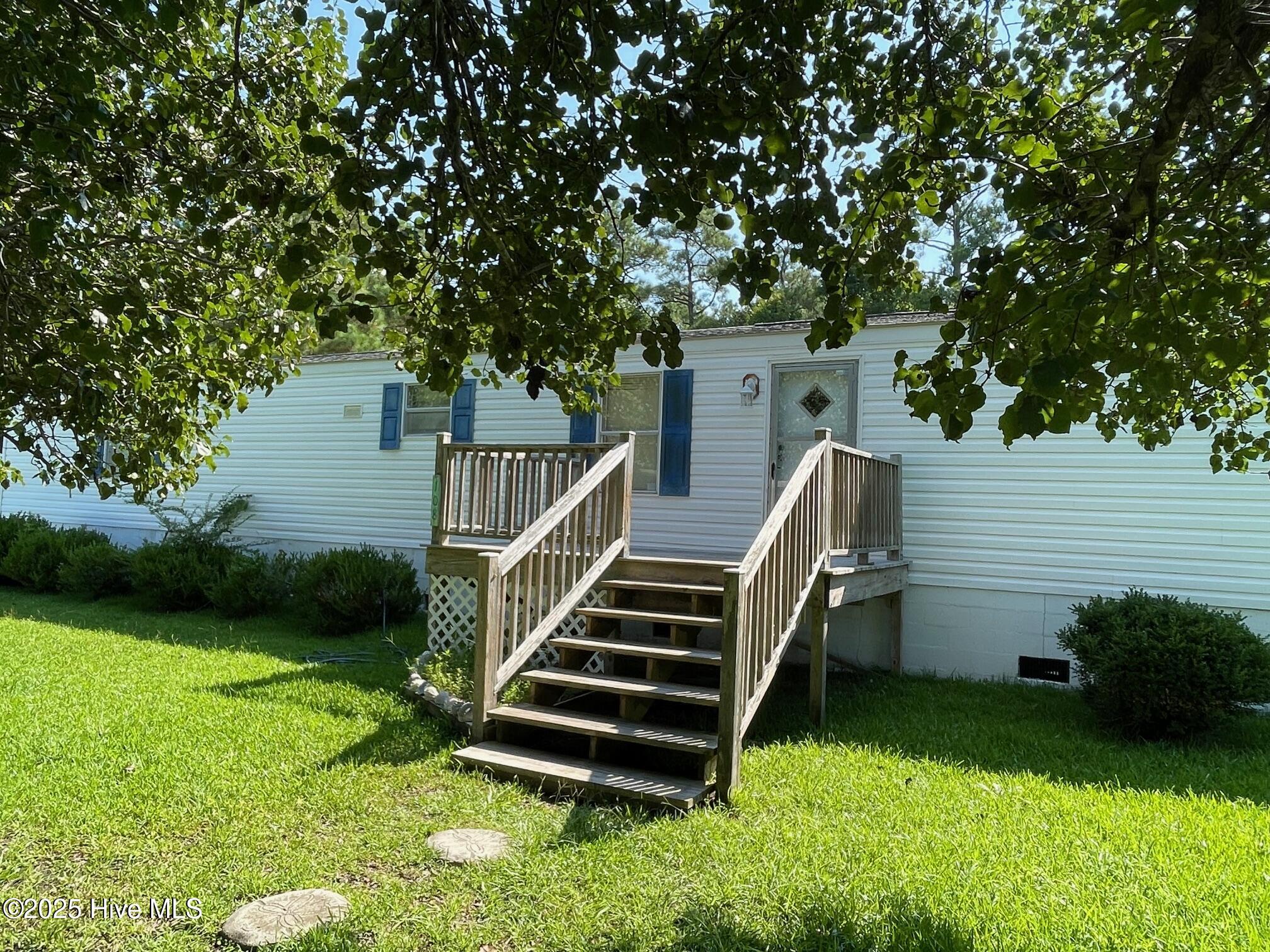 108 Conch Court Property Photo 1