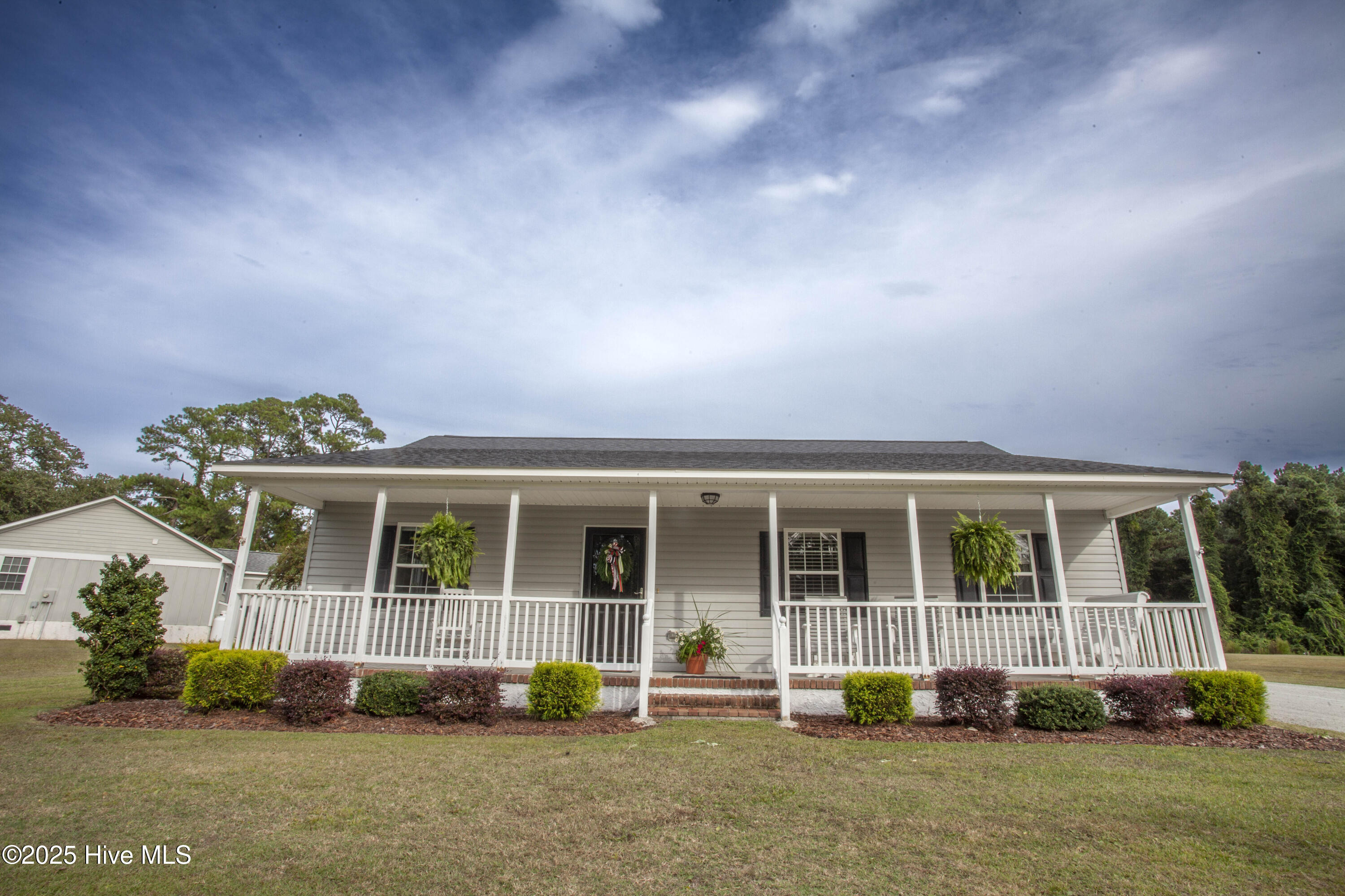 109 Ferry Dock Road Property Photo 1