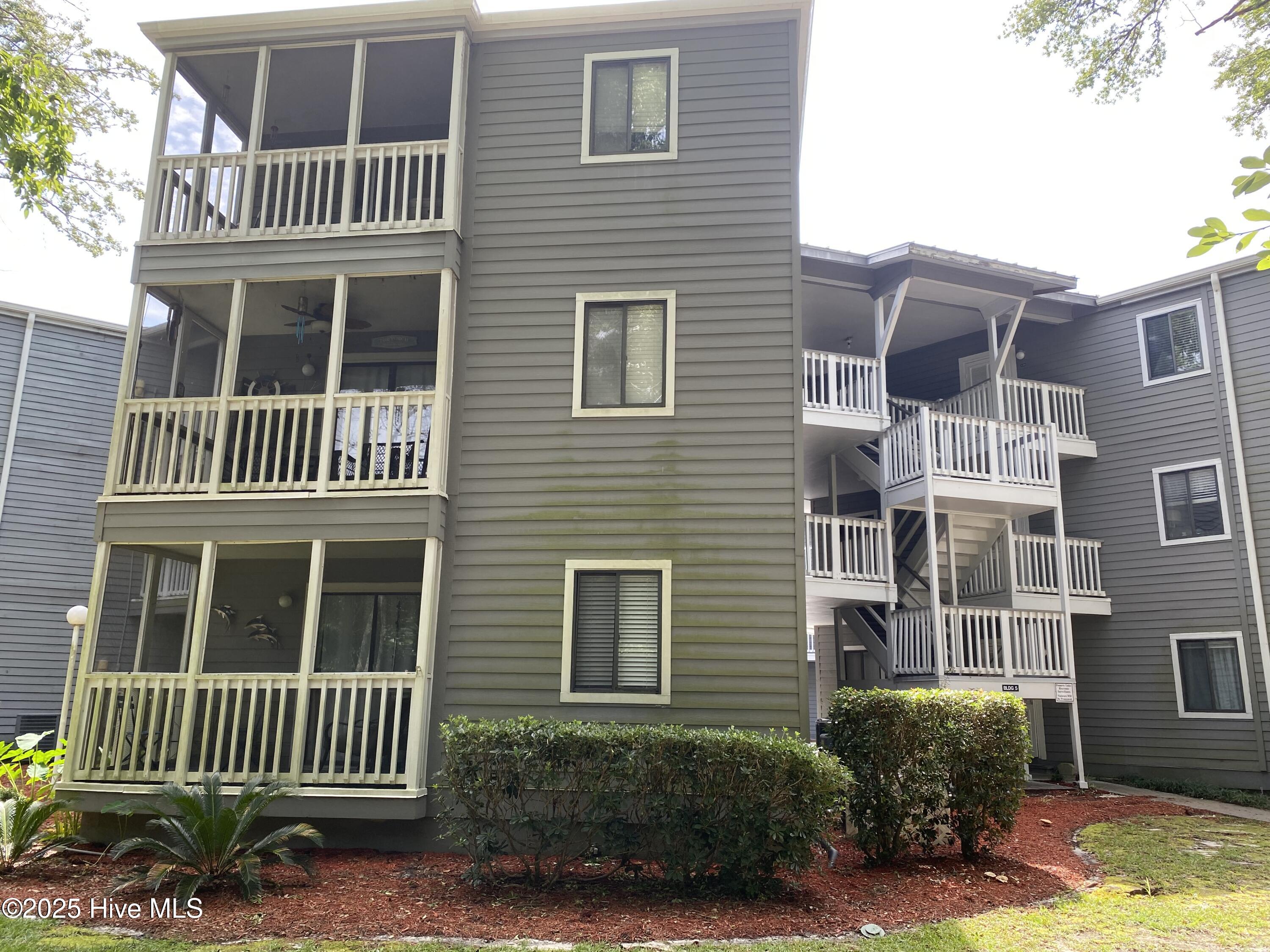 10166 Beach Drive Sw Unit 5105 Property Photo 2