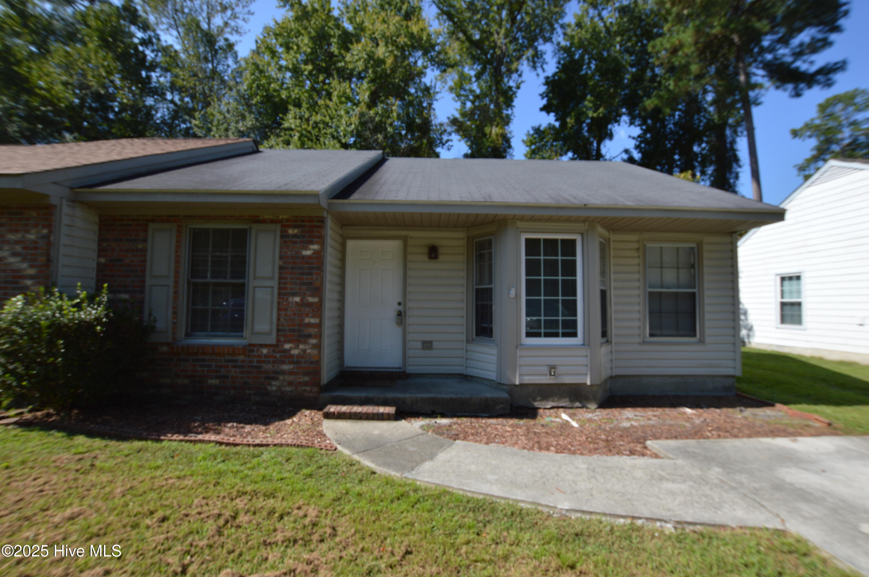 1955 Rolling Ridge Drive Property Photo 1