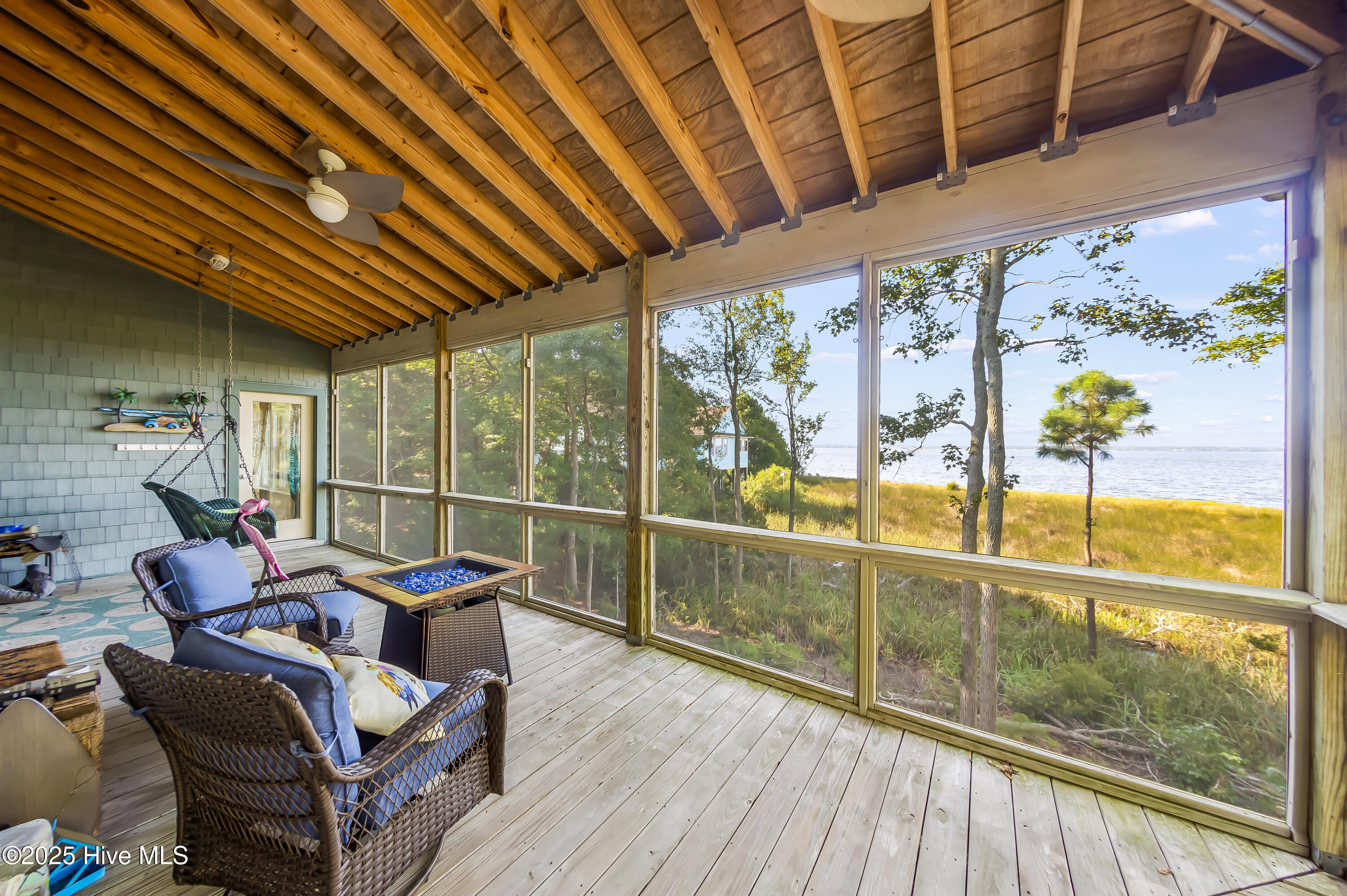 452 Indian Bluff Drive Property Photo 7