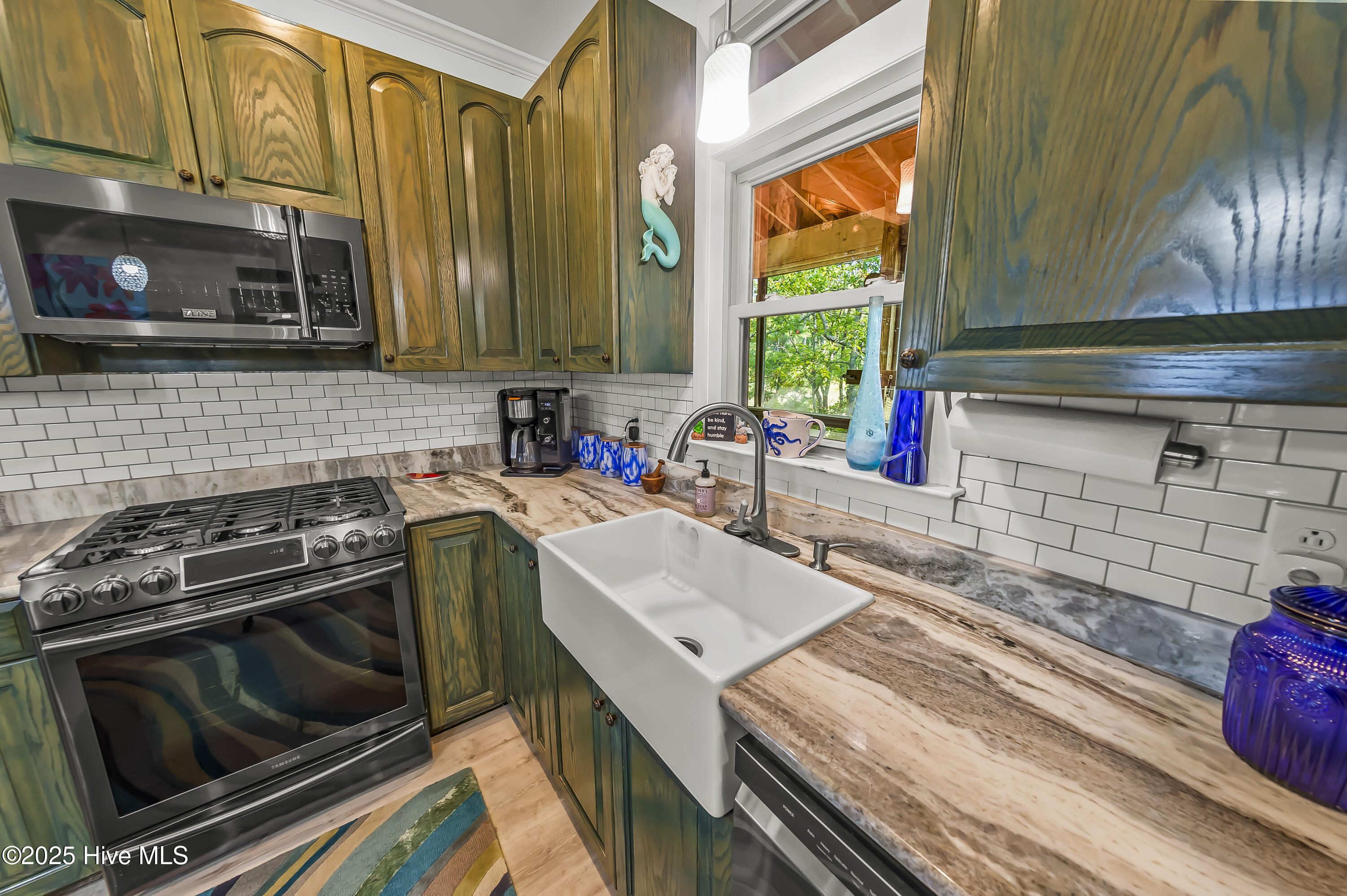 452 Indian Bluff Drive Property Photo 11