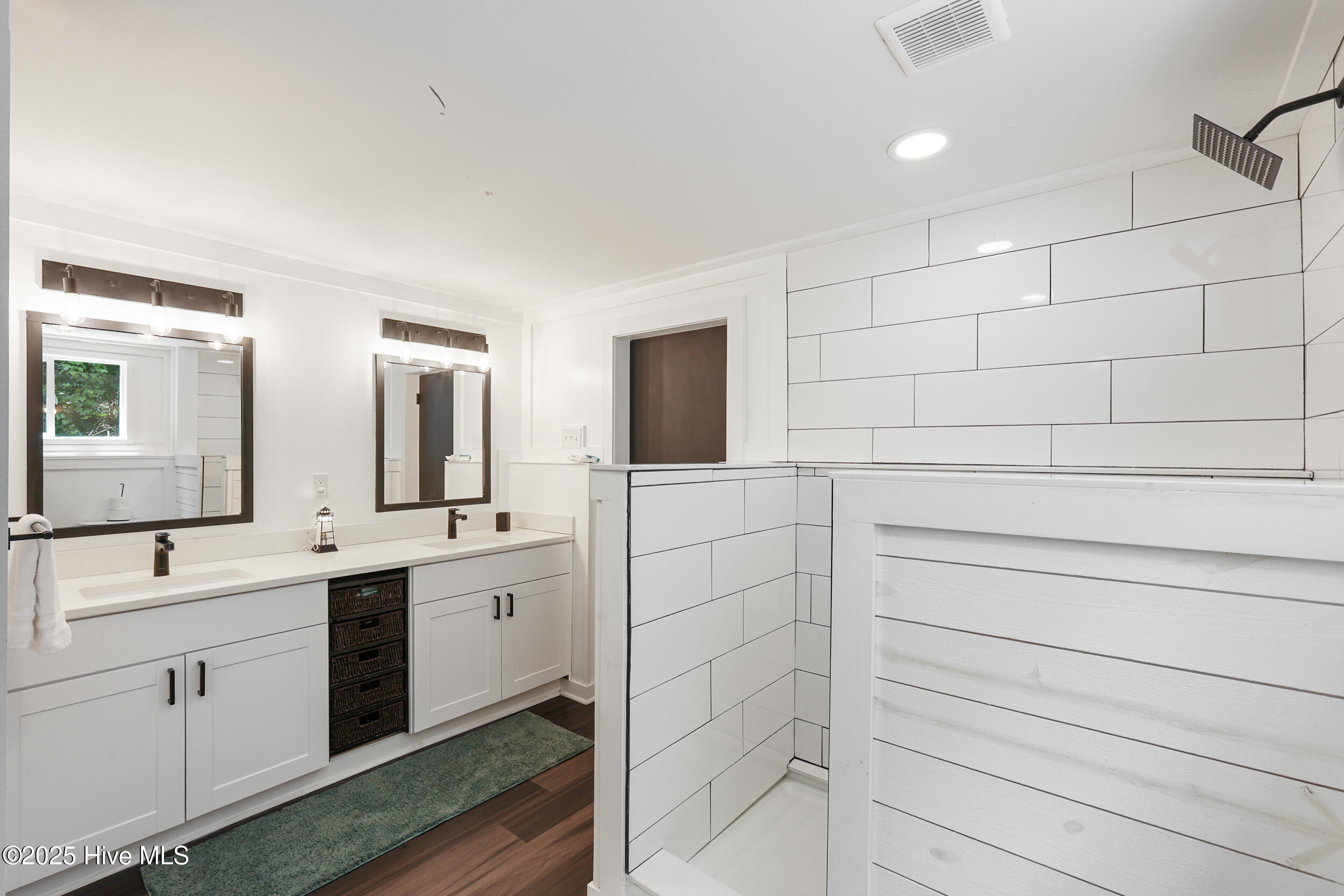 627 Jennings Drive Property Photo 16