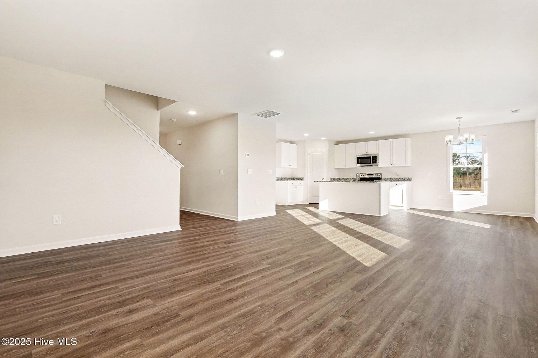45 E Emily Gardens Drive Property Photo 7