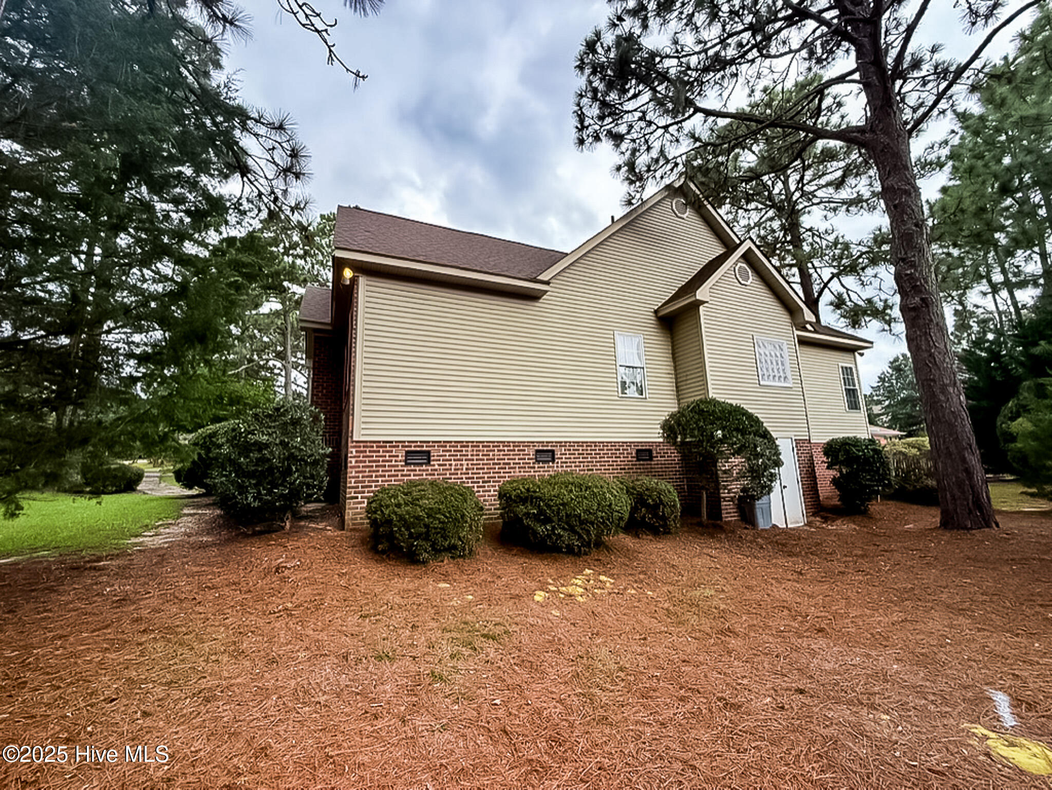 2 Troy Court Property Photo 7