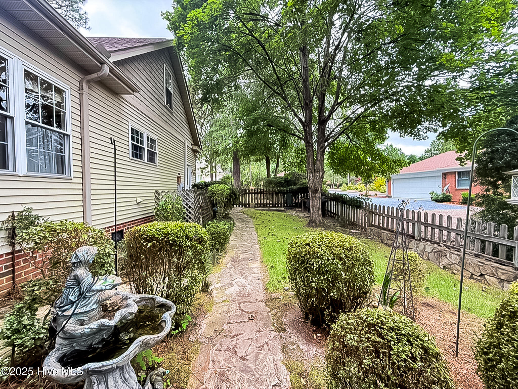2 Troy Court Property Photo 10