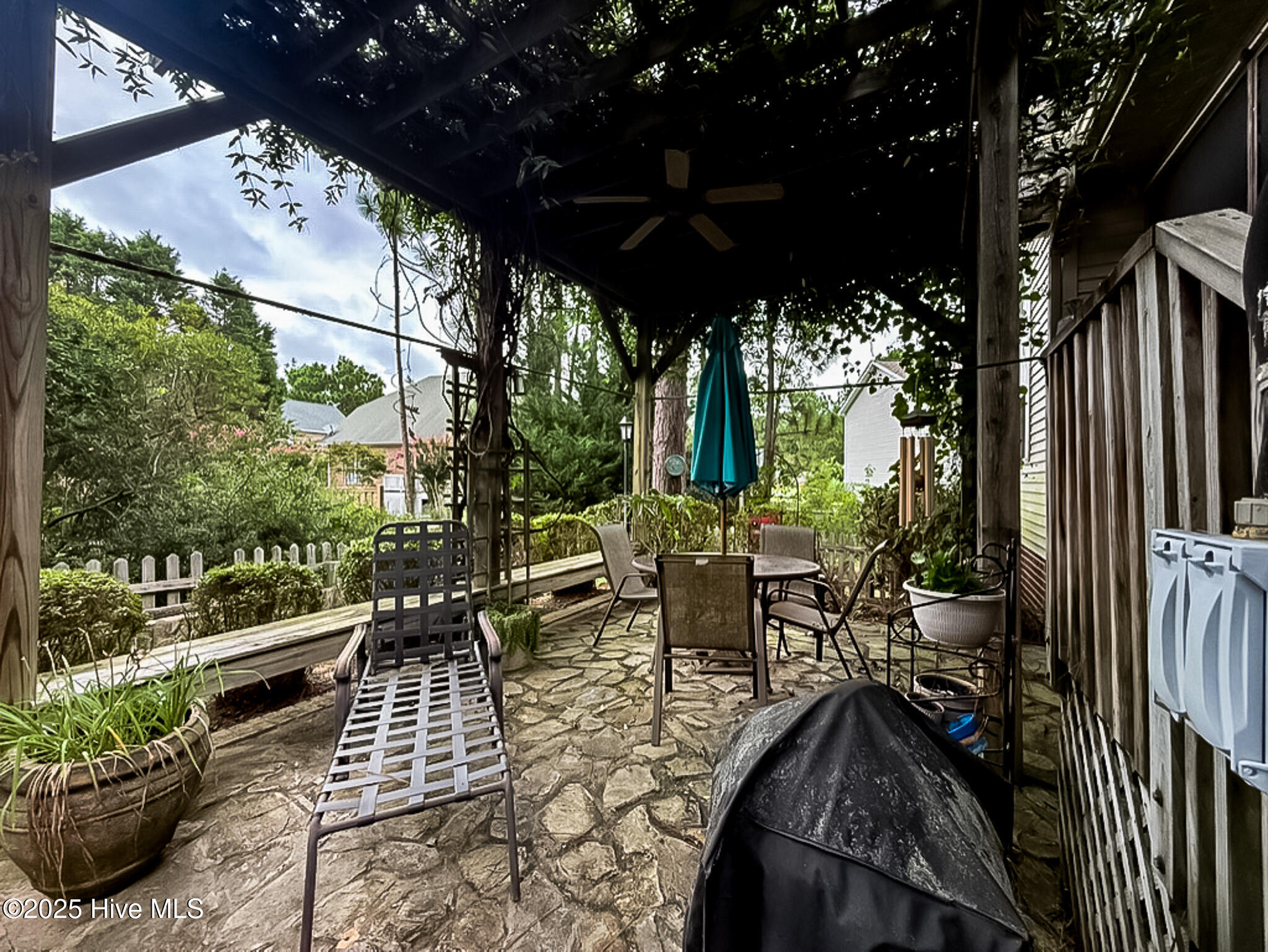 2 Troy Court Property Photo 15