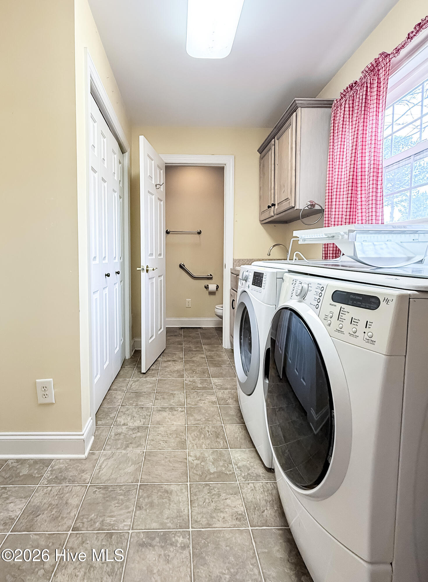 2 Troy Court Property Photo 37