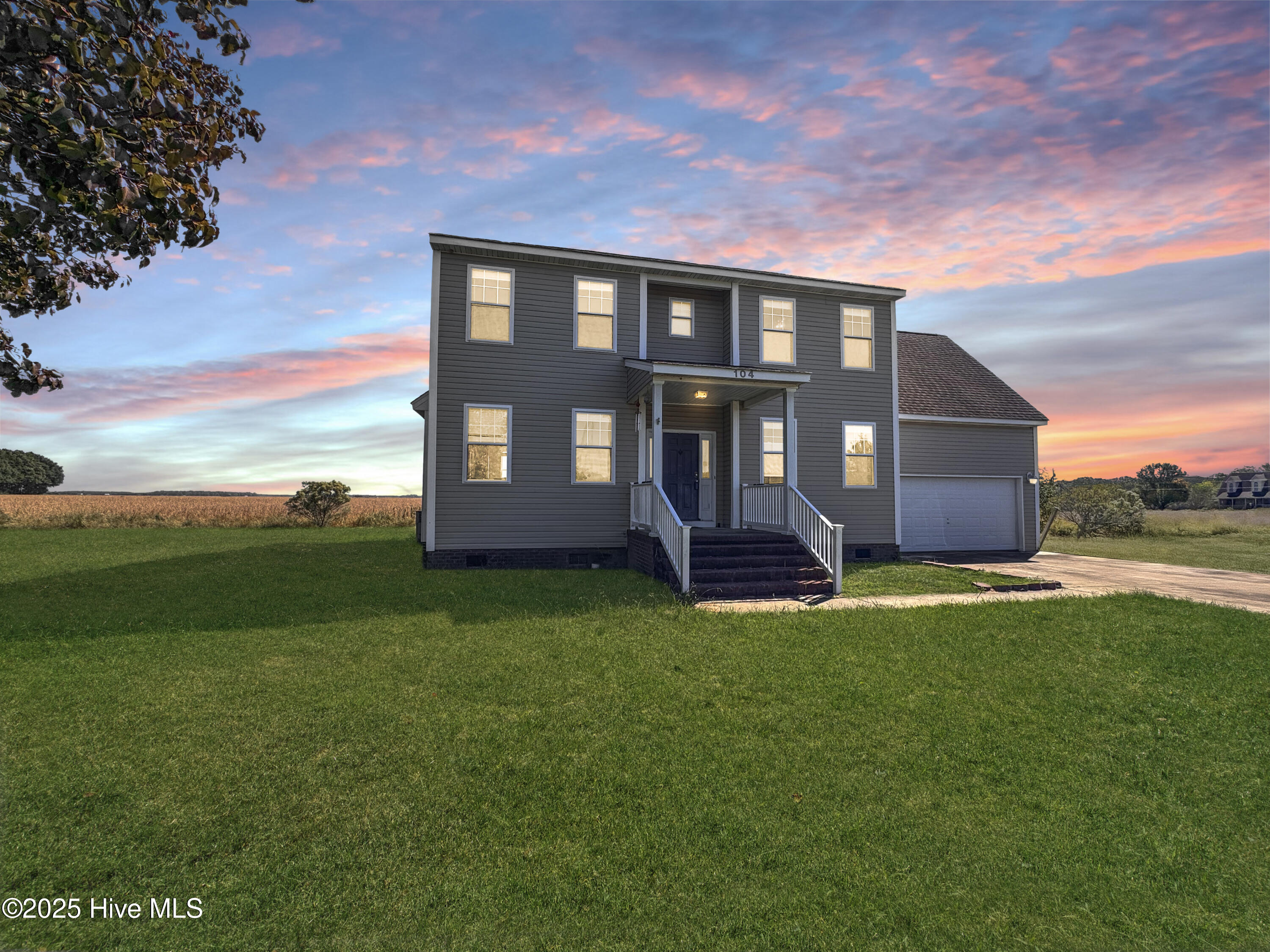 104 Shard Trail Property Photo 1