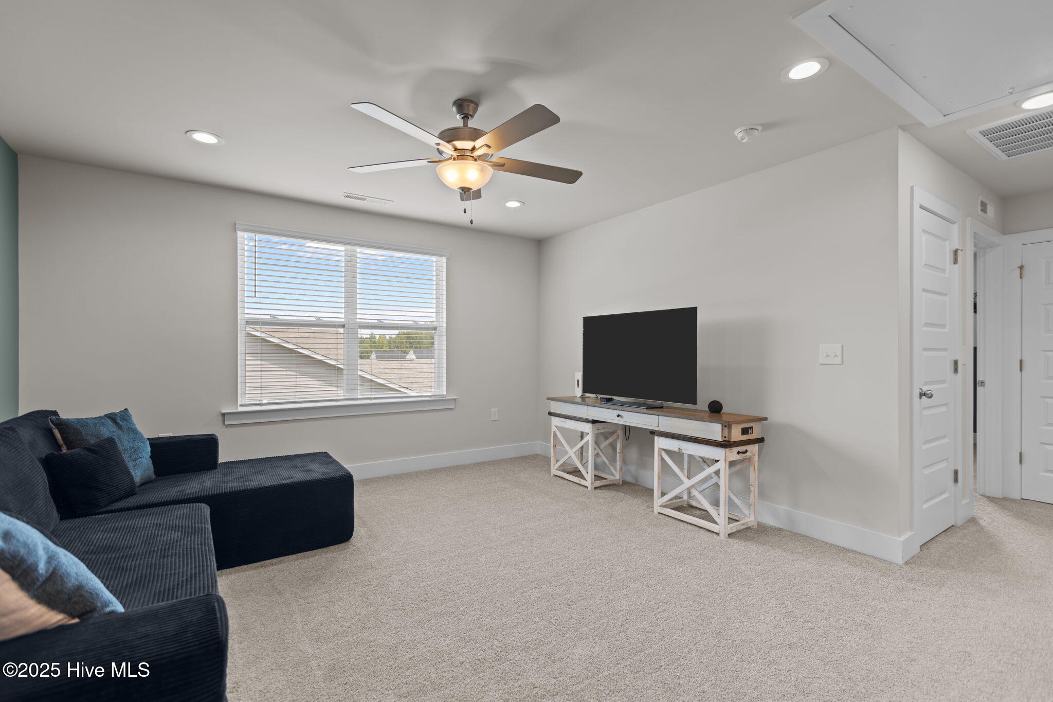 351 Fast Pitch Lane Property Photo 20