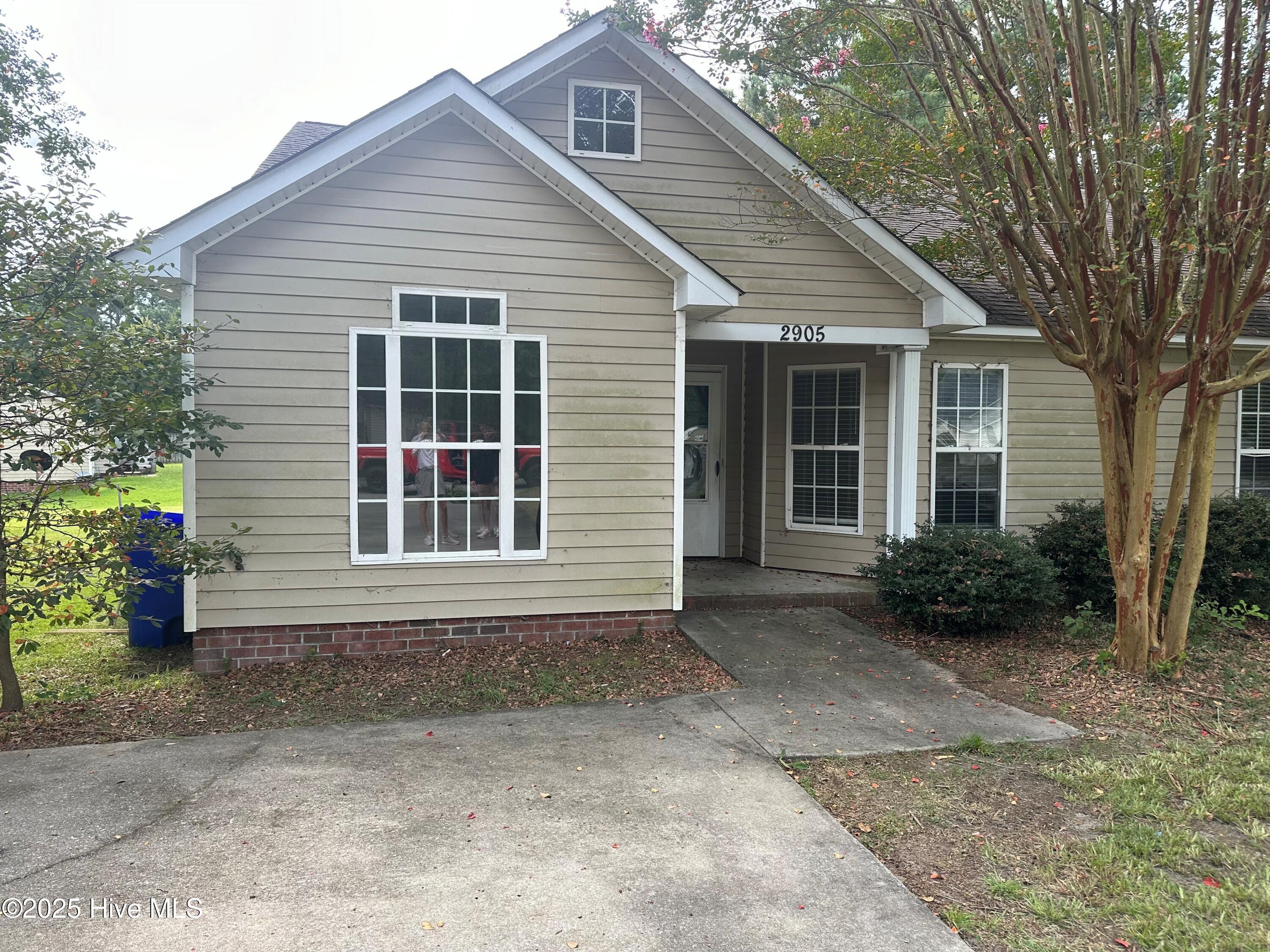 2905 Flintridge Drive Property Photo 1