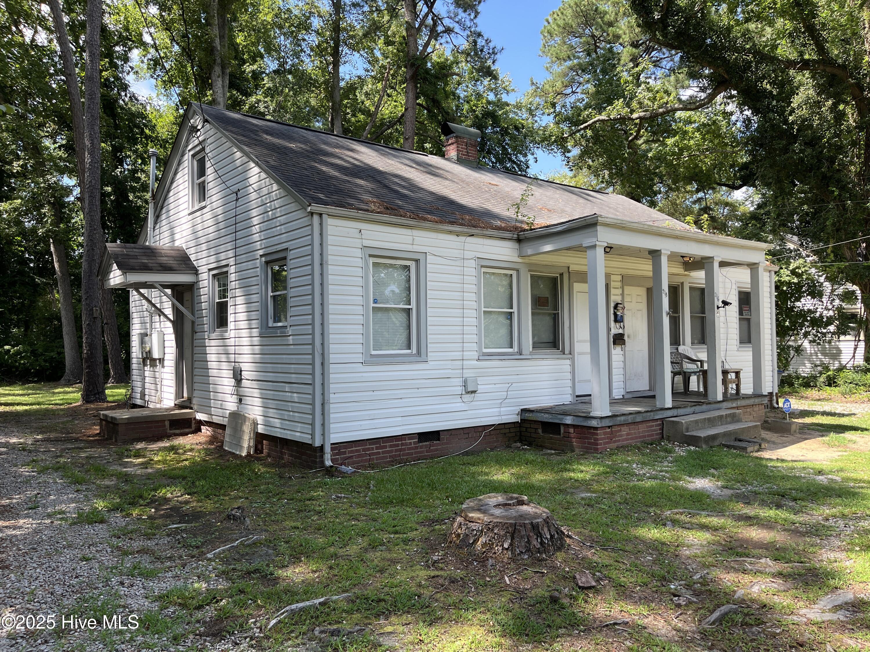 216 S Vyne Street Property Photo 1