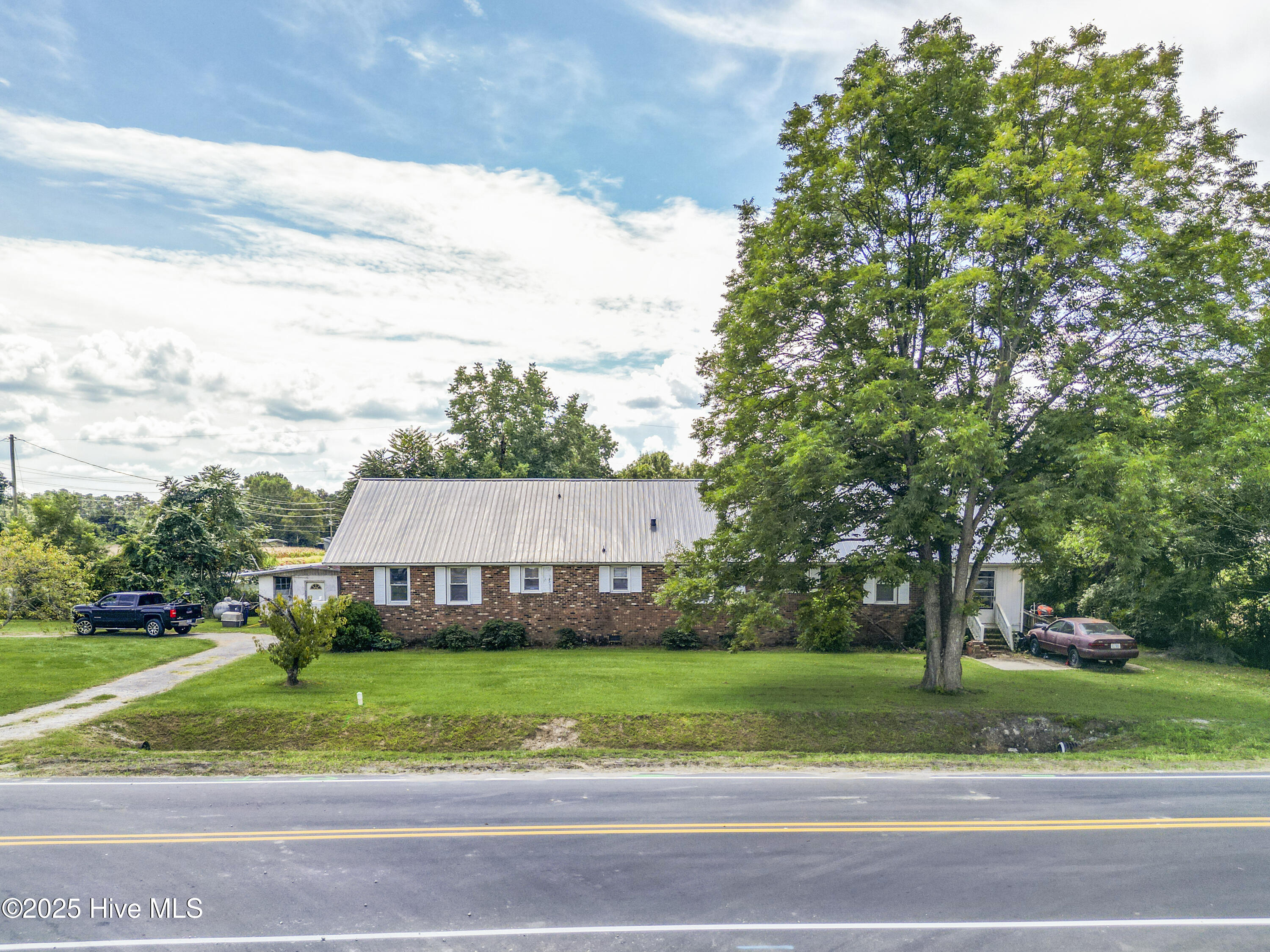 103 Top Tobacco Road Property Photo 1