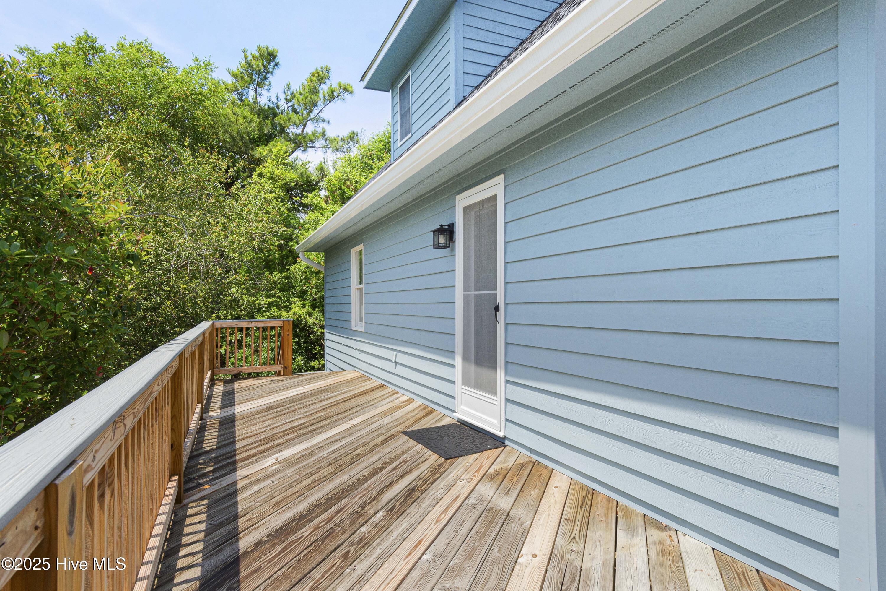 127 Sand Castle Drive Property Photo 4