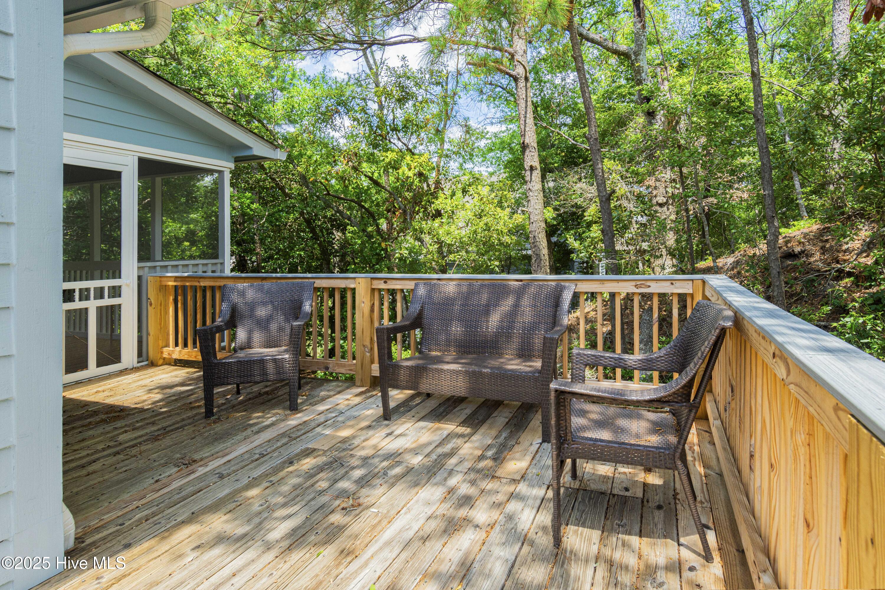 127 Sand Castle Drive Property Photo 7