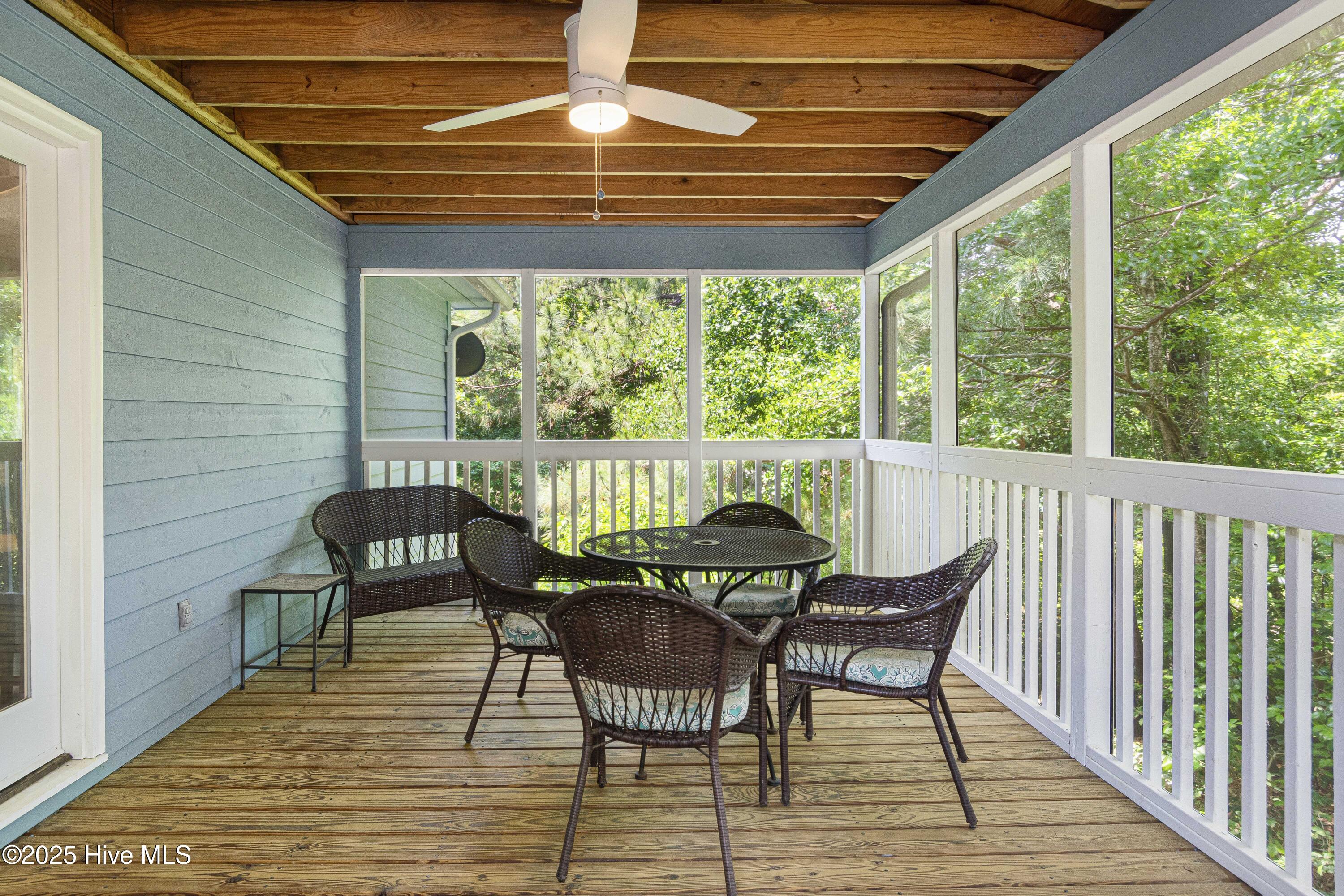 127 Sand Castle Drive Property Photo 9