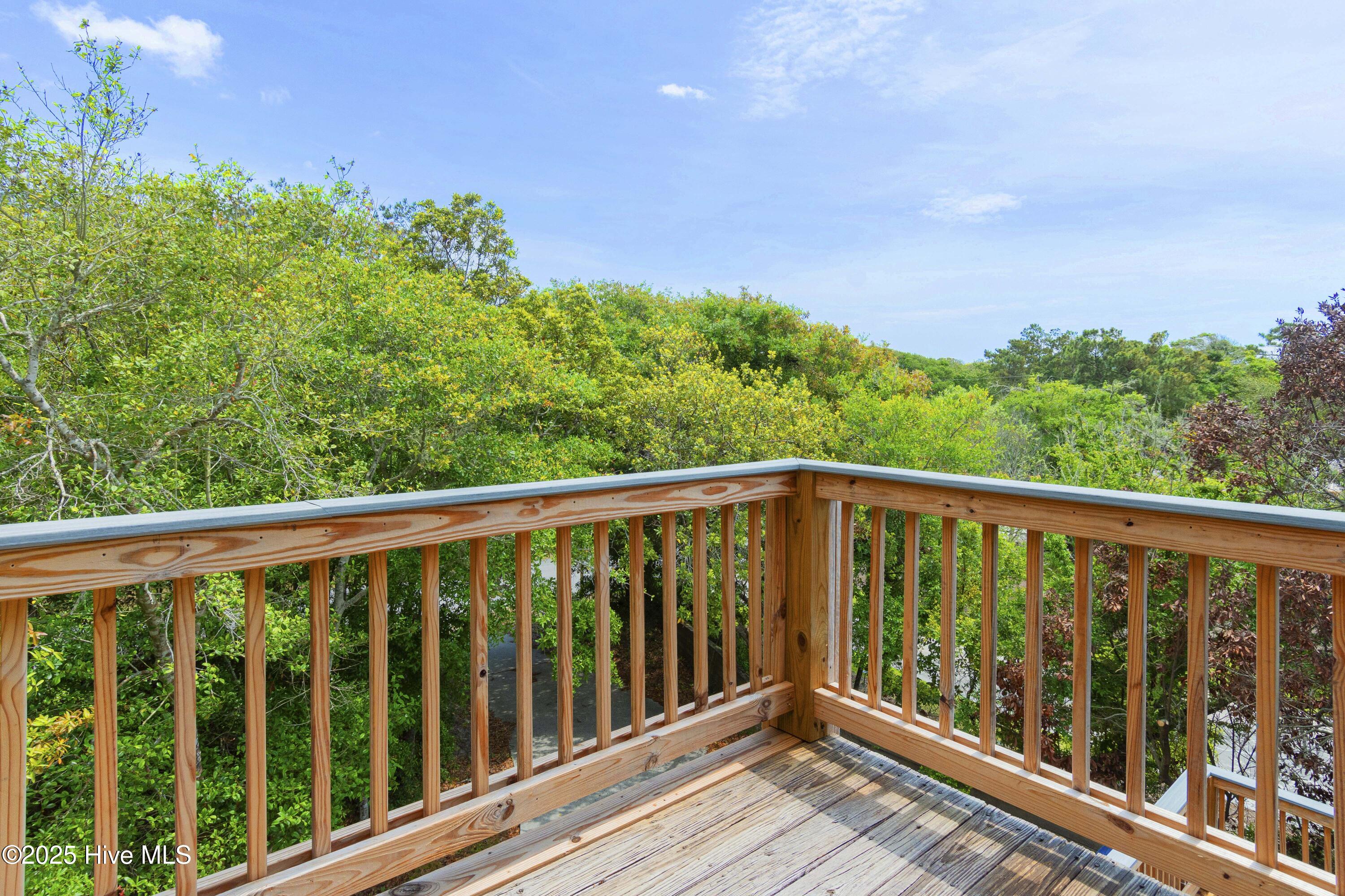 127 Sand Castle Drive Property Photo 29