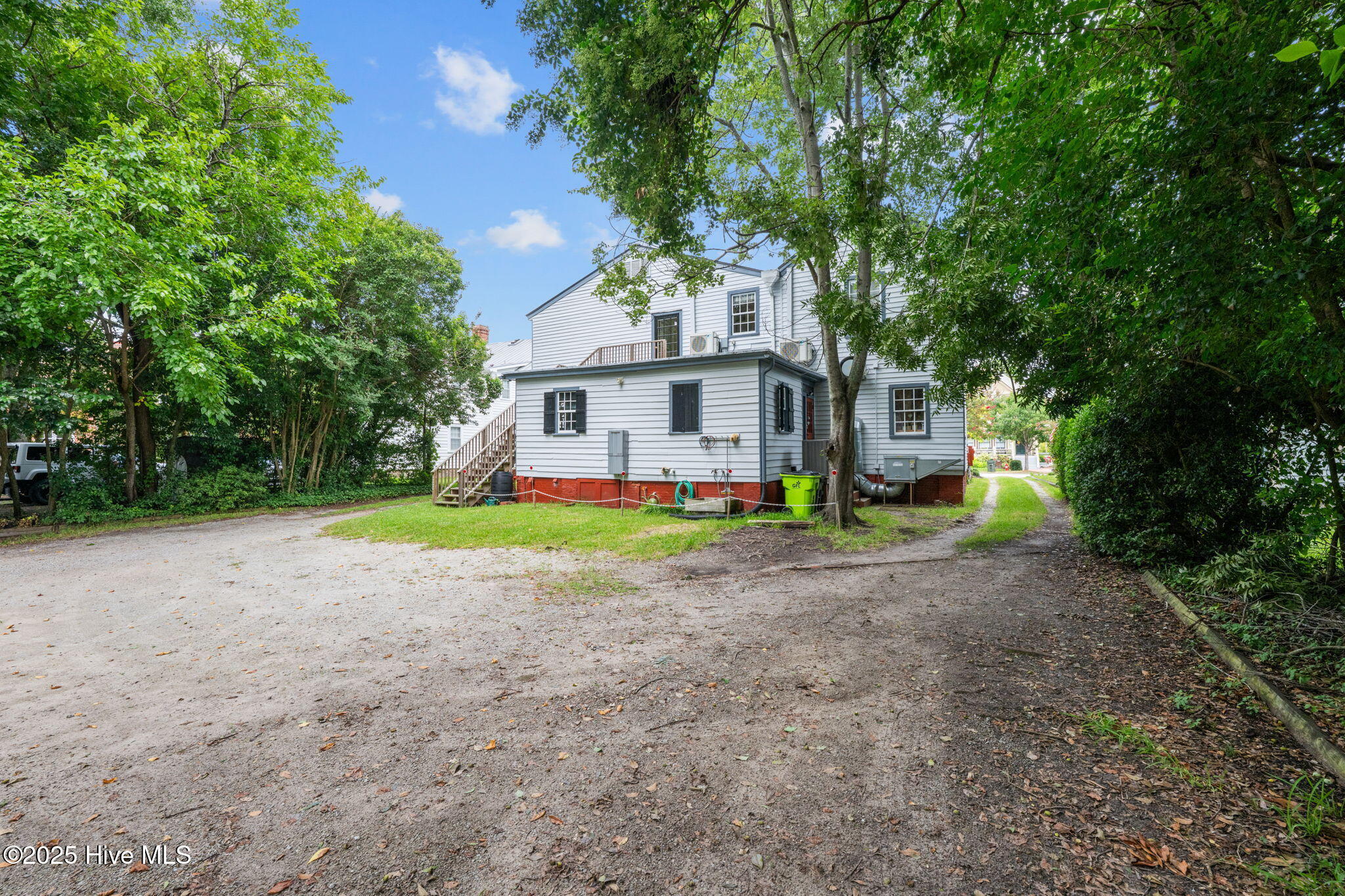 215 Pollock Street Property Photo 60