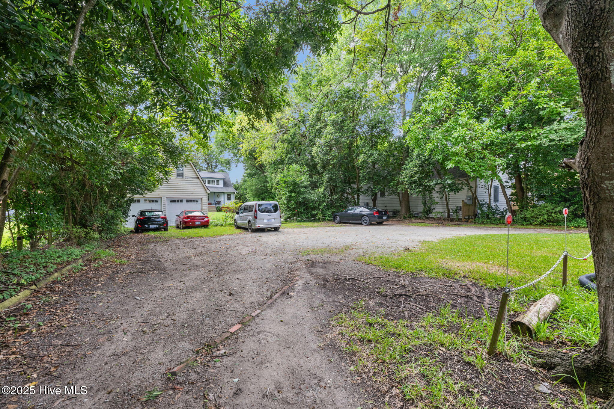 215 Pollock Street Property Photo 64