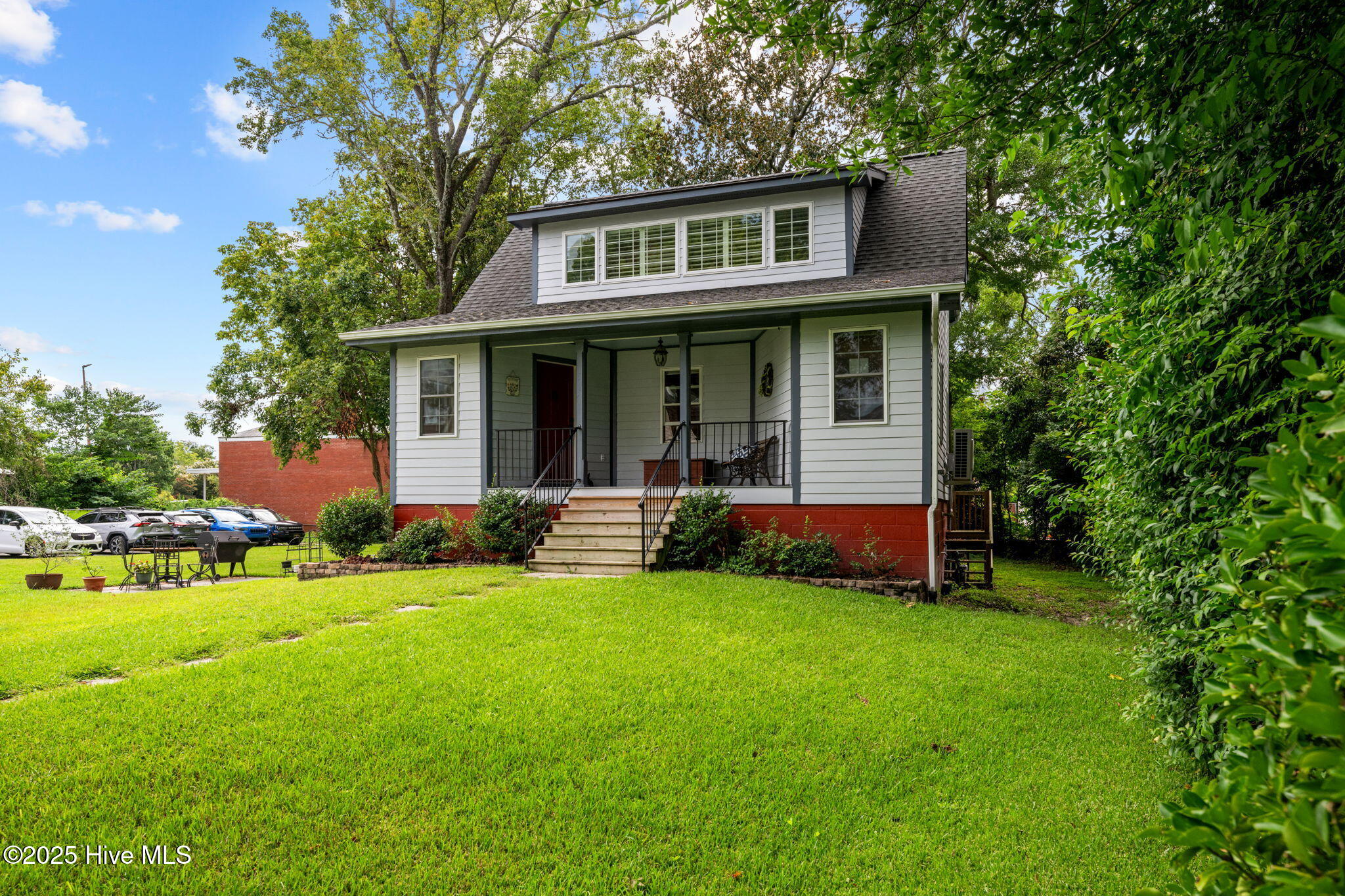 215 Pollock Street Property Photo 69