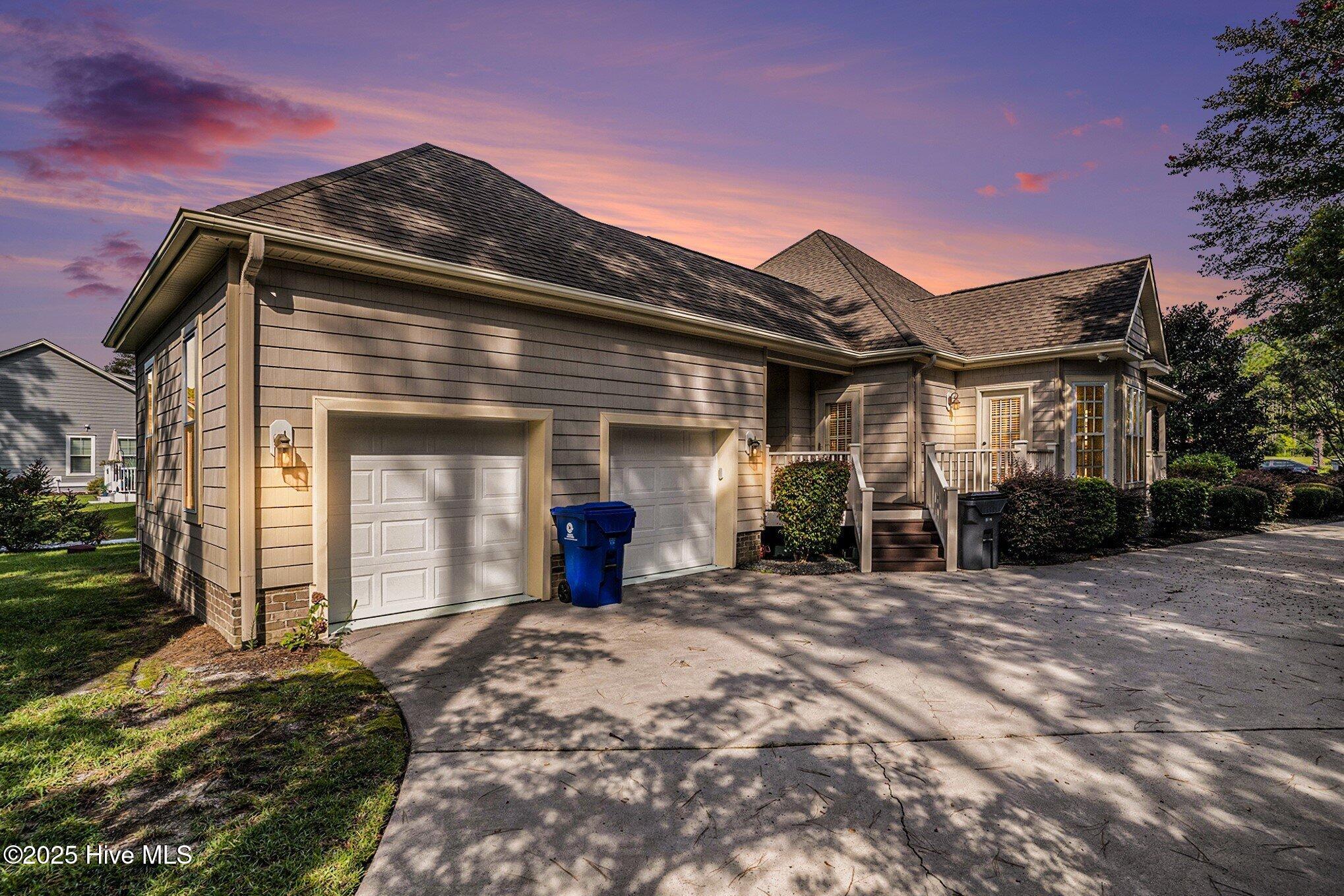 8317 Dunes Ridge Place Property Photo 3