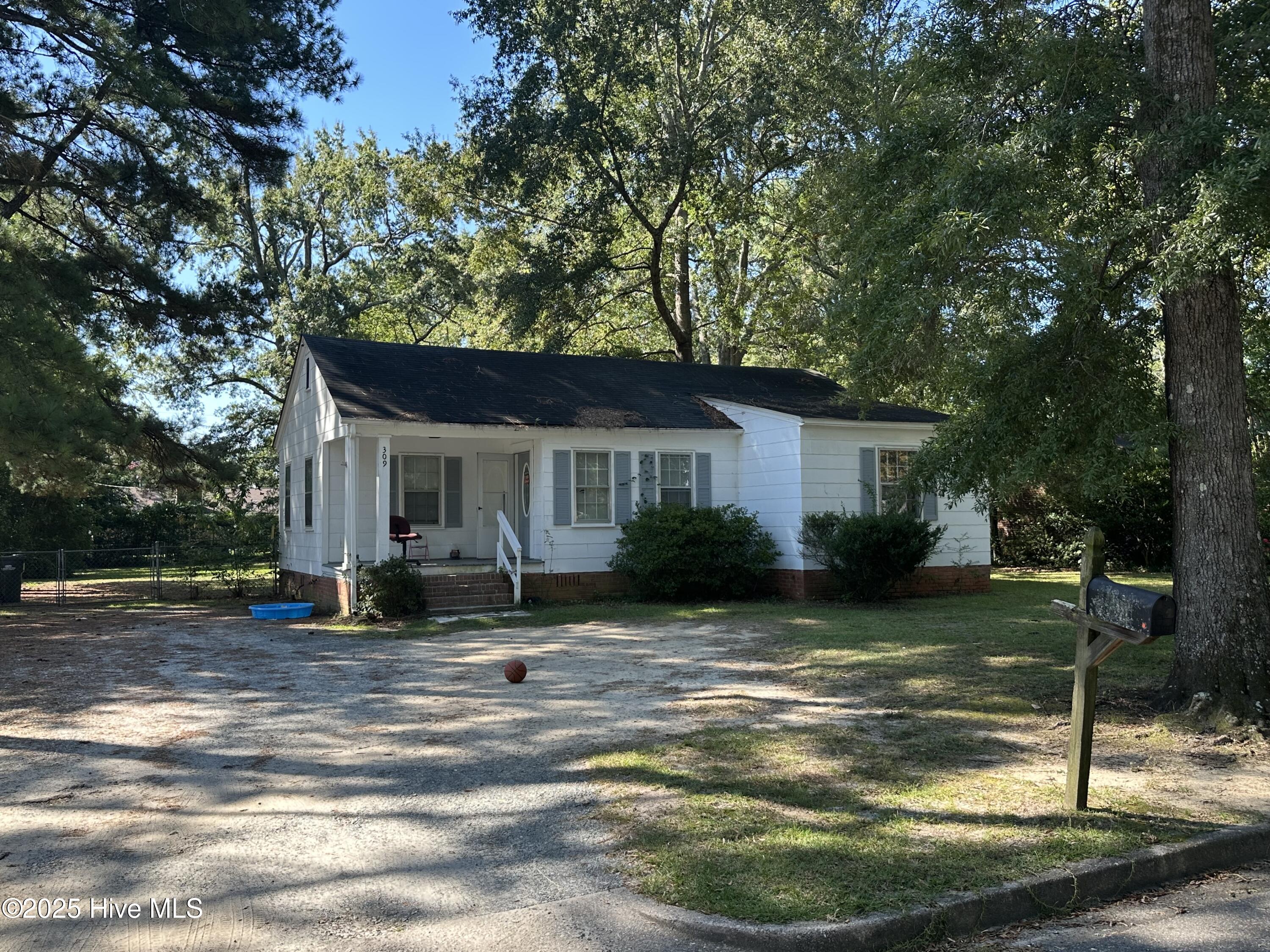 309 Midland Way Property Photo 1