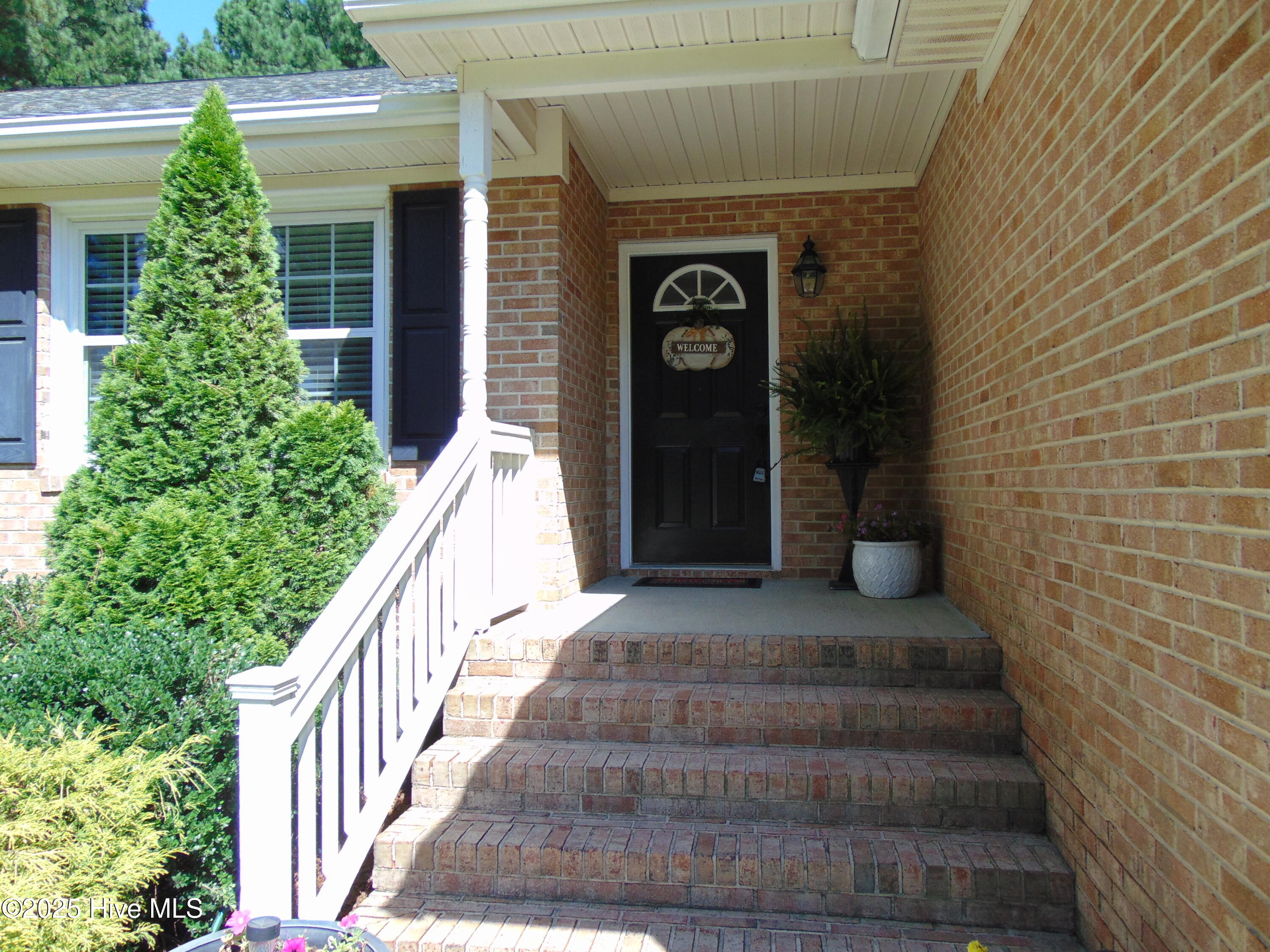 15 Gina Lee Terrace Property Photo 6