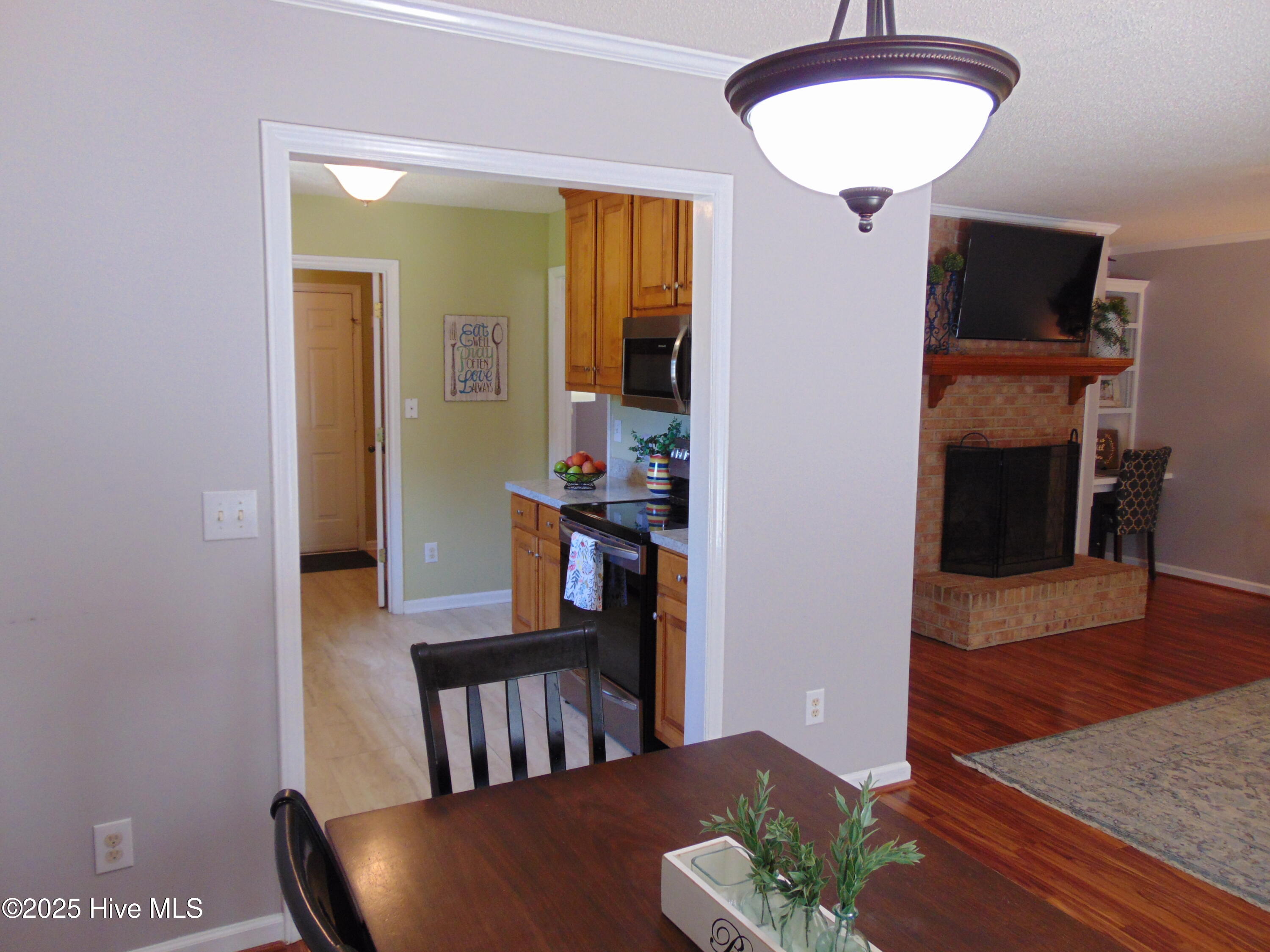 15 Gina Lee Terrace Property Photo 17