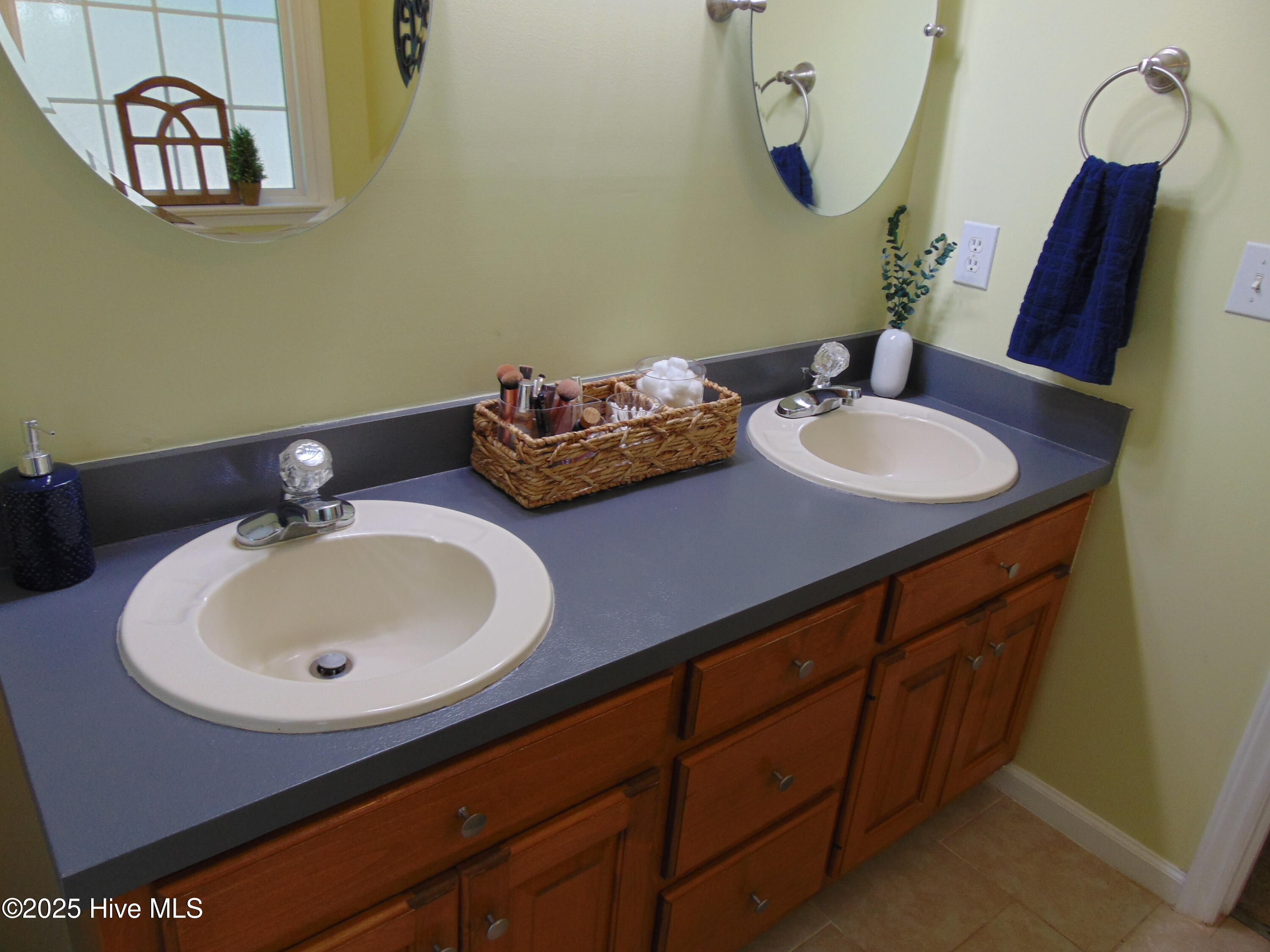 15 Gina Lee Terrace Property Photo 29