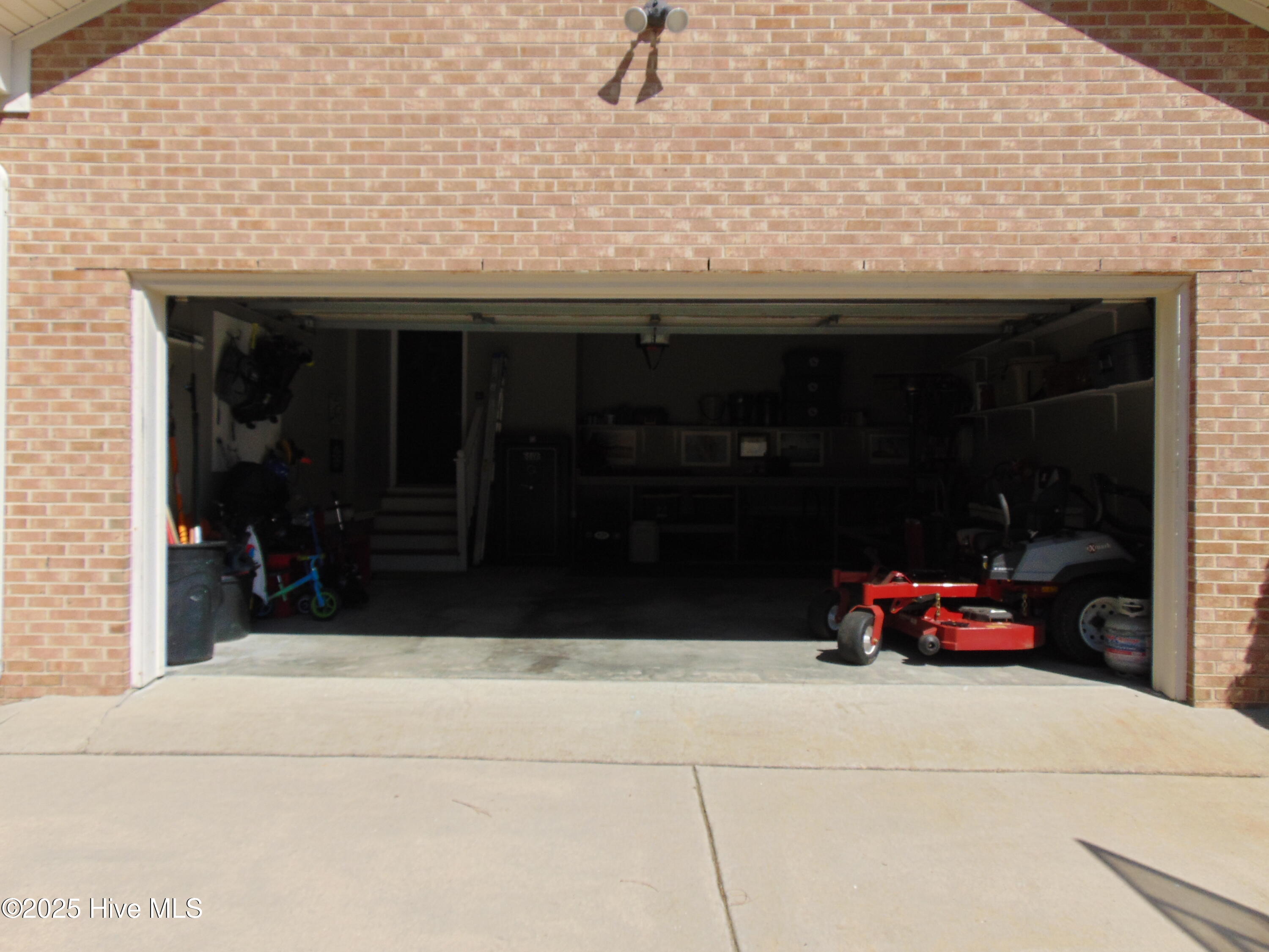 15 Gina Lee Terrace Property Photo 41