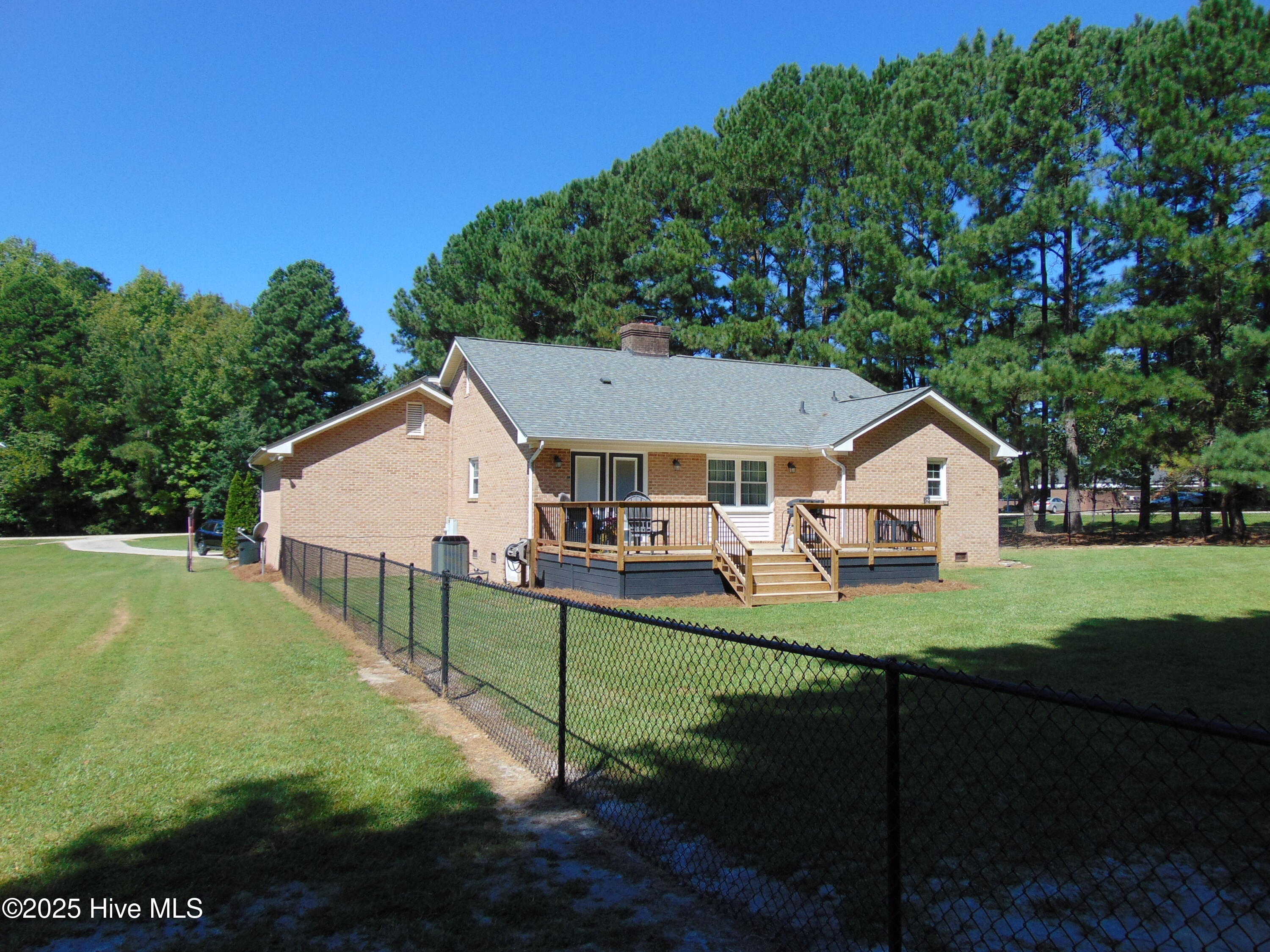 15 Gina Lee Terrace Property Photo 47