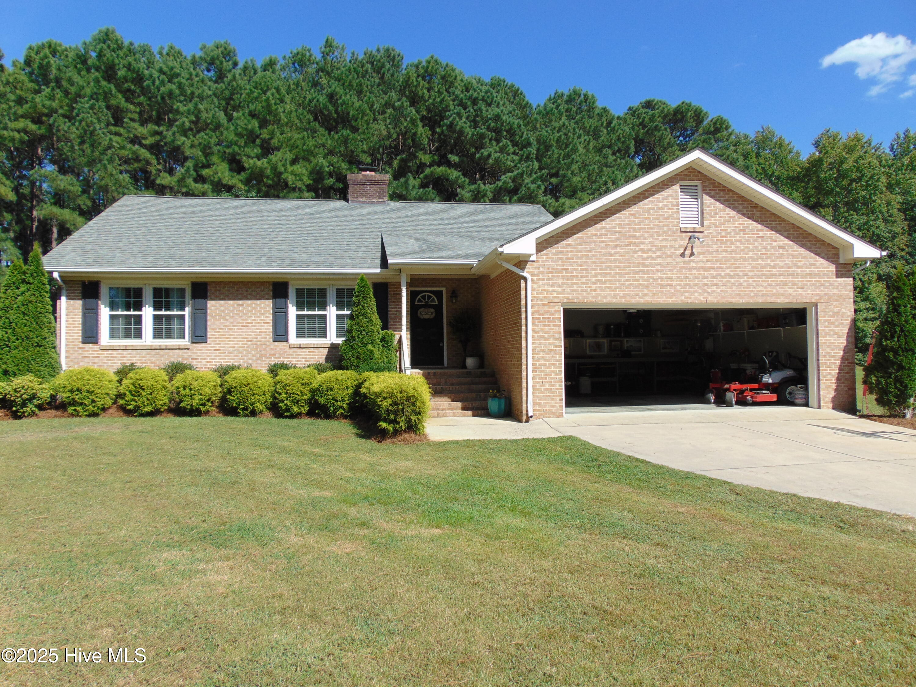 15 Gina Lee Terrace Property Photo 52