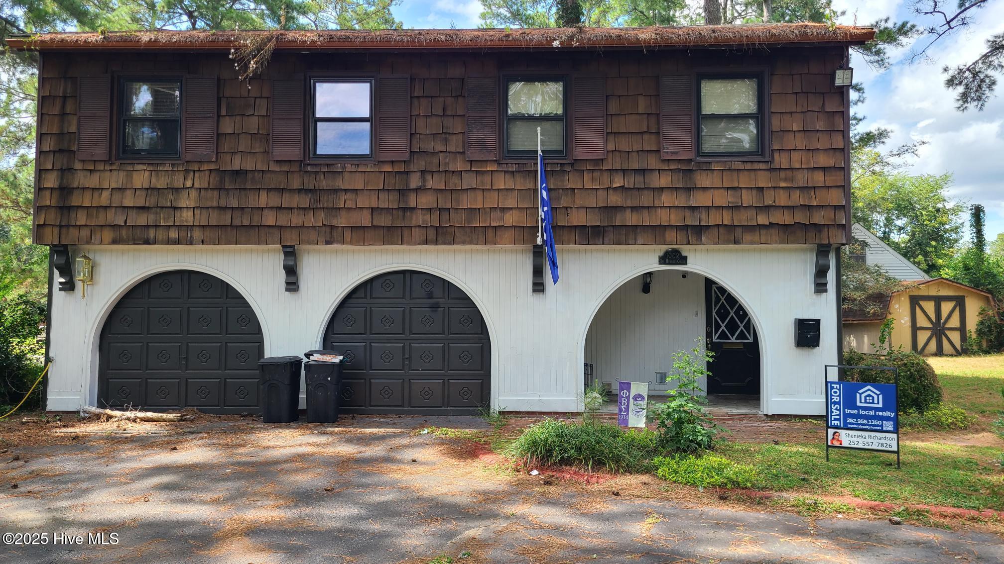 1002 S Howard Circle Property Photo 1