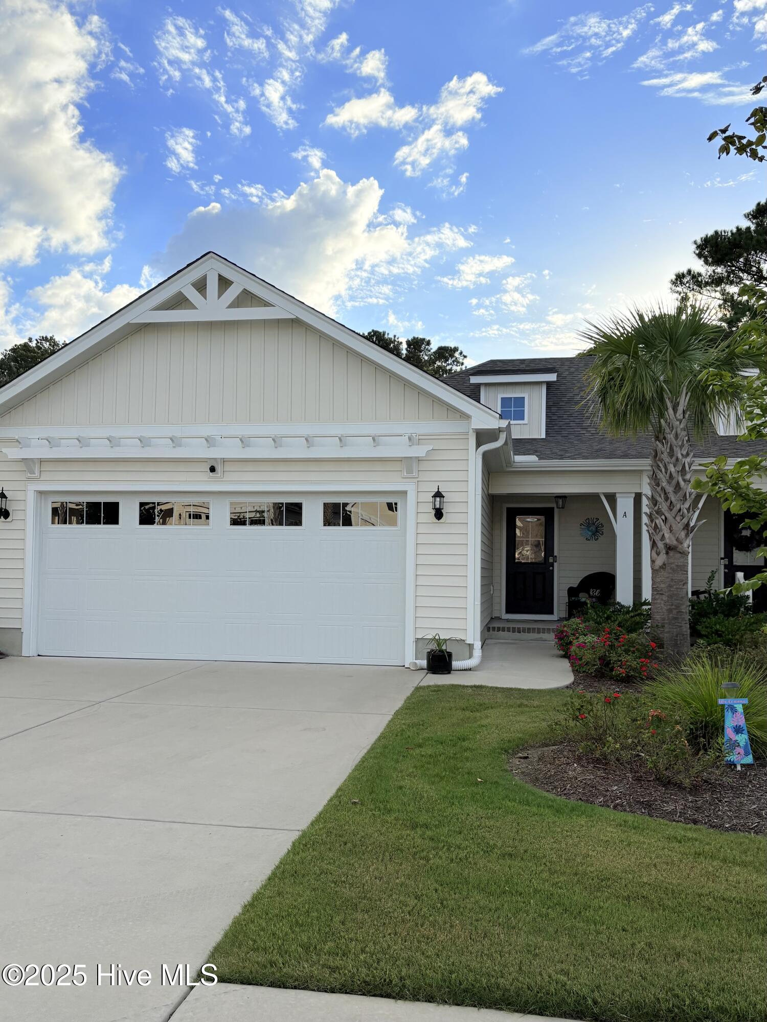 1272 Marsilio Lane Unit A Property Photo 3