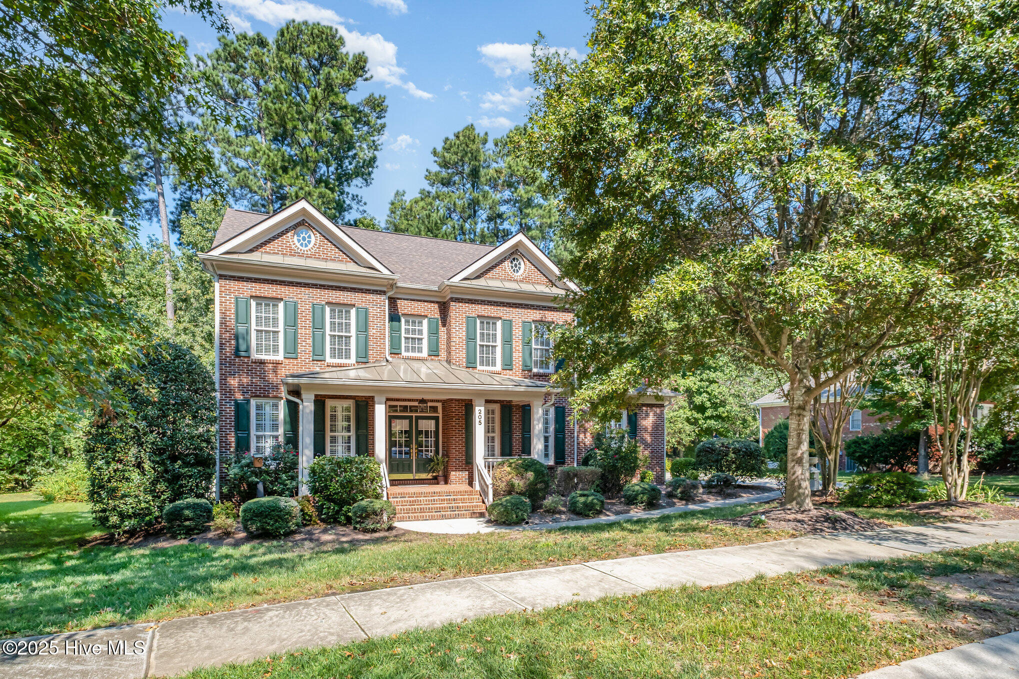 205 Oxfordshire Lane Property Photo 1