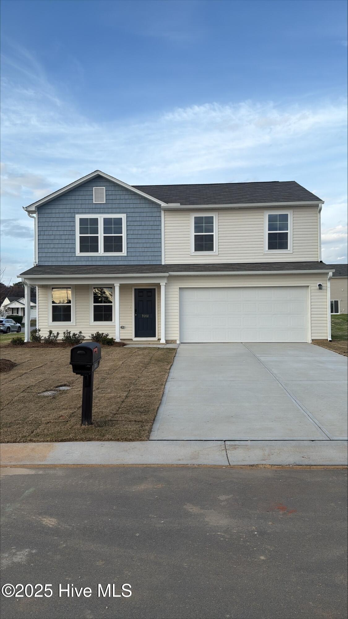 7000 Moss Creek Way Property Photo 1