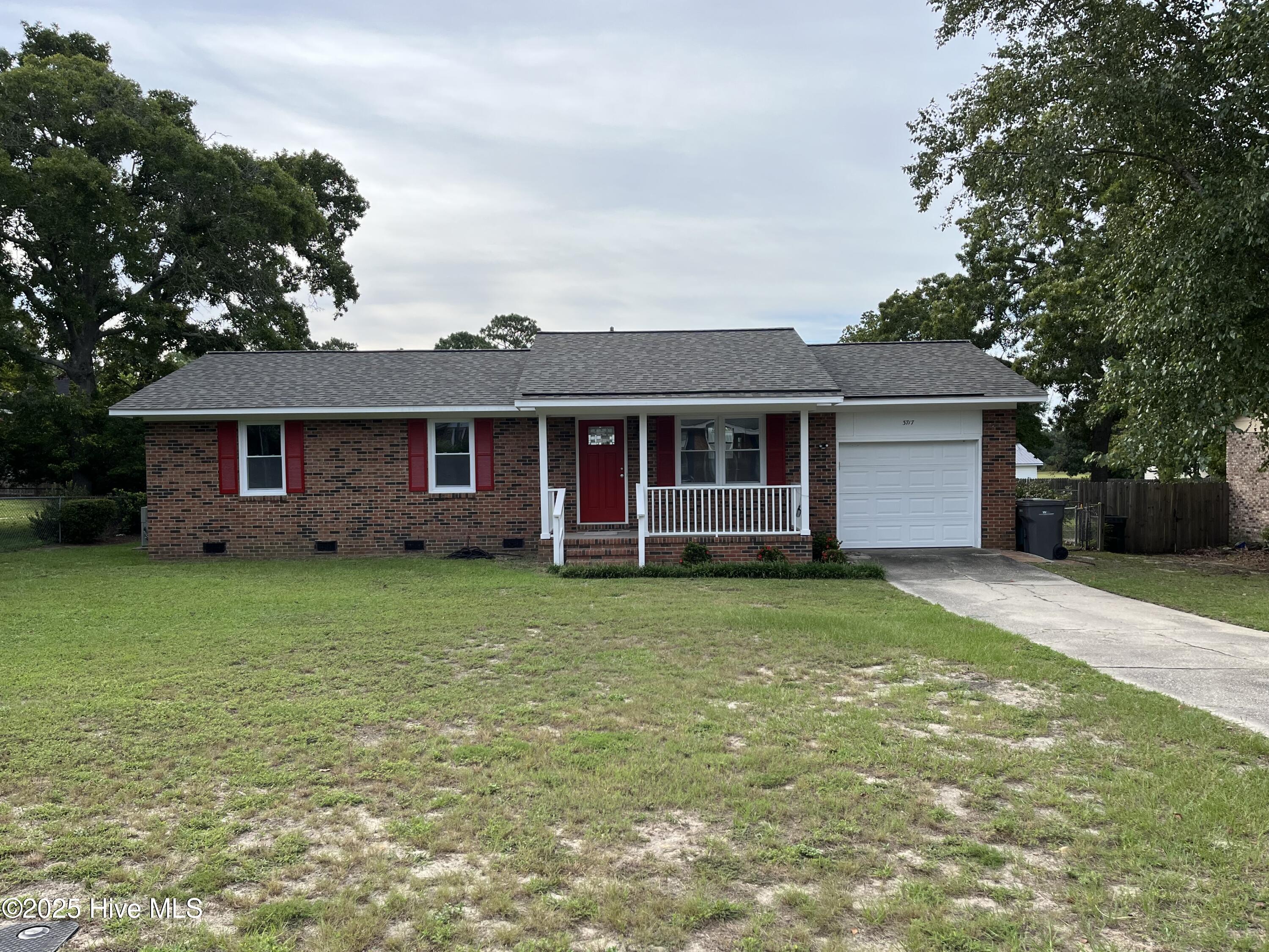 3717 Colonial Cove Property Photo 1